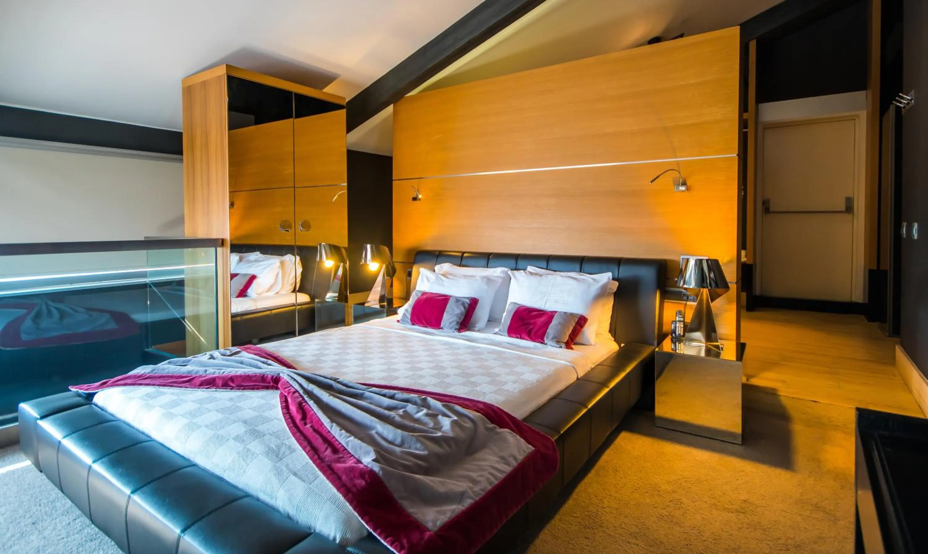 One-Bedroom Suite in Vernazza Suites