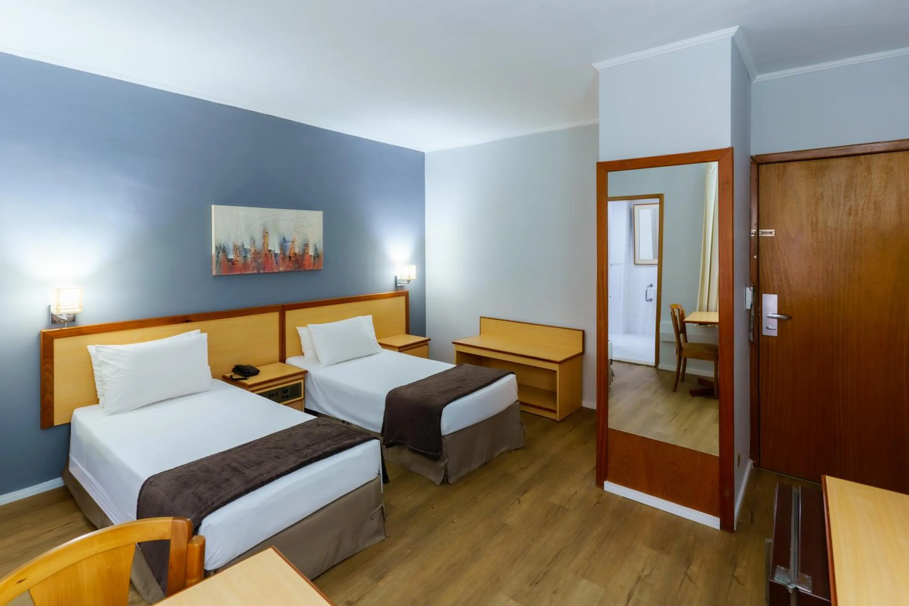 Deluxe Double Studio in Hotel Augusta Boulevard