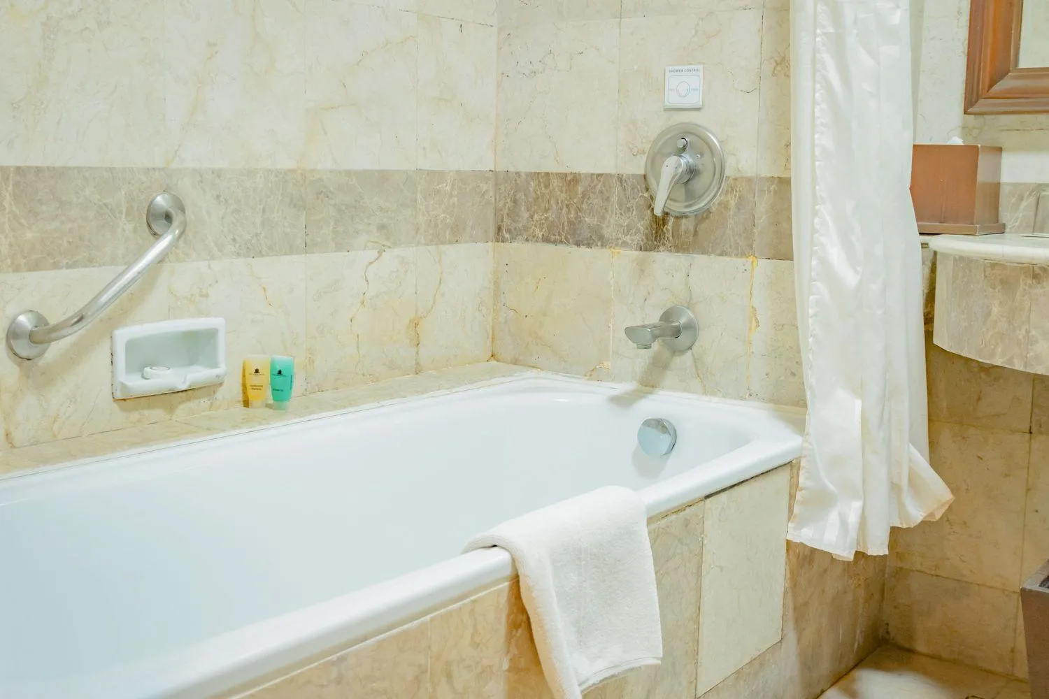 Deluxe Double Room in The Sunan Hotel Solo