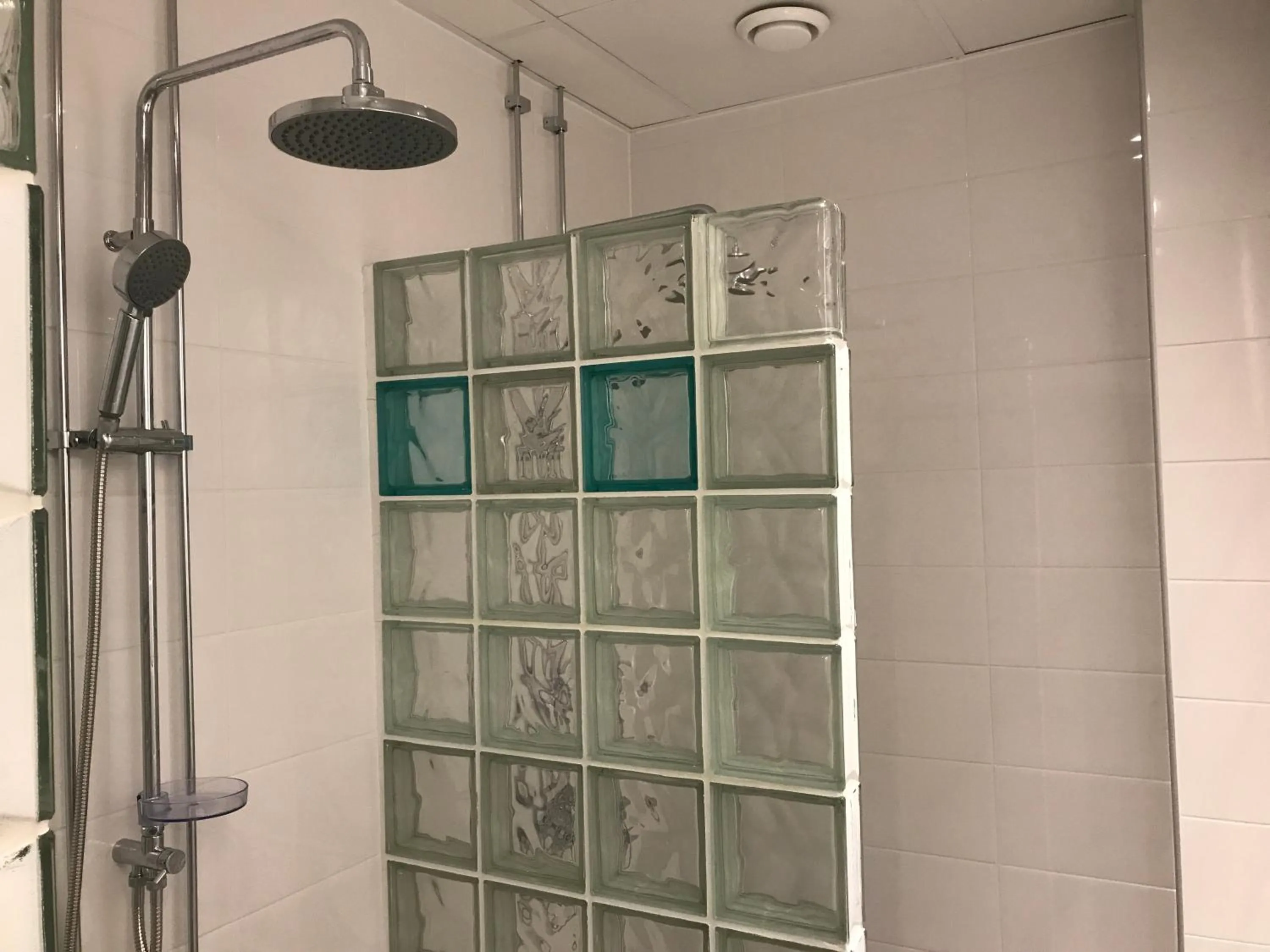 Budget Twin Room with Shared Bathroom in Kalmar Hotell