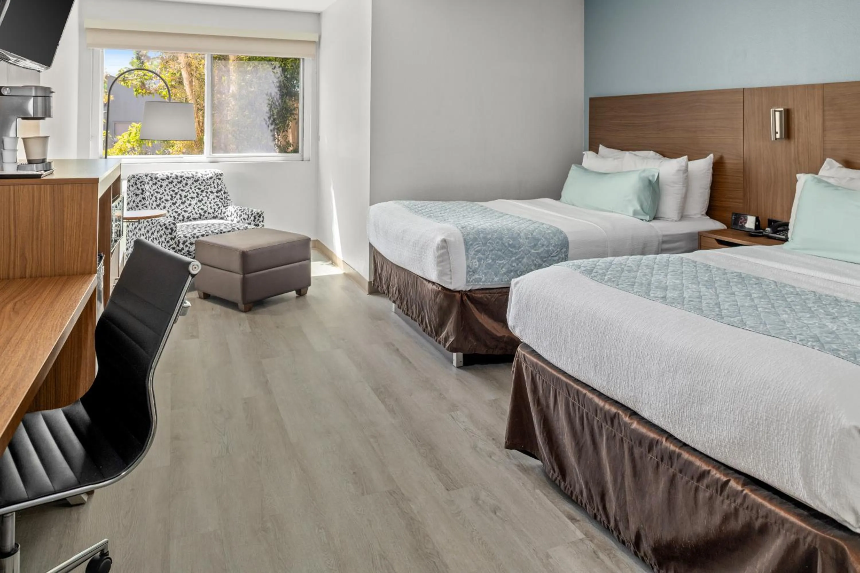 Double Room with Two Double Beds - Accessible/Non-Smoking in Brisa Pacific Hotel Encinitas