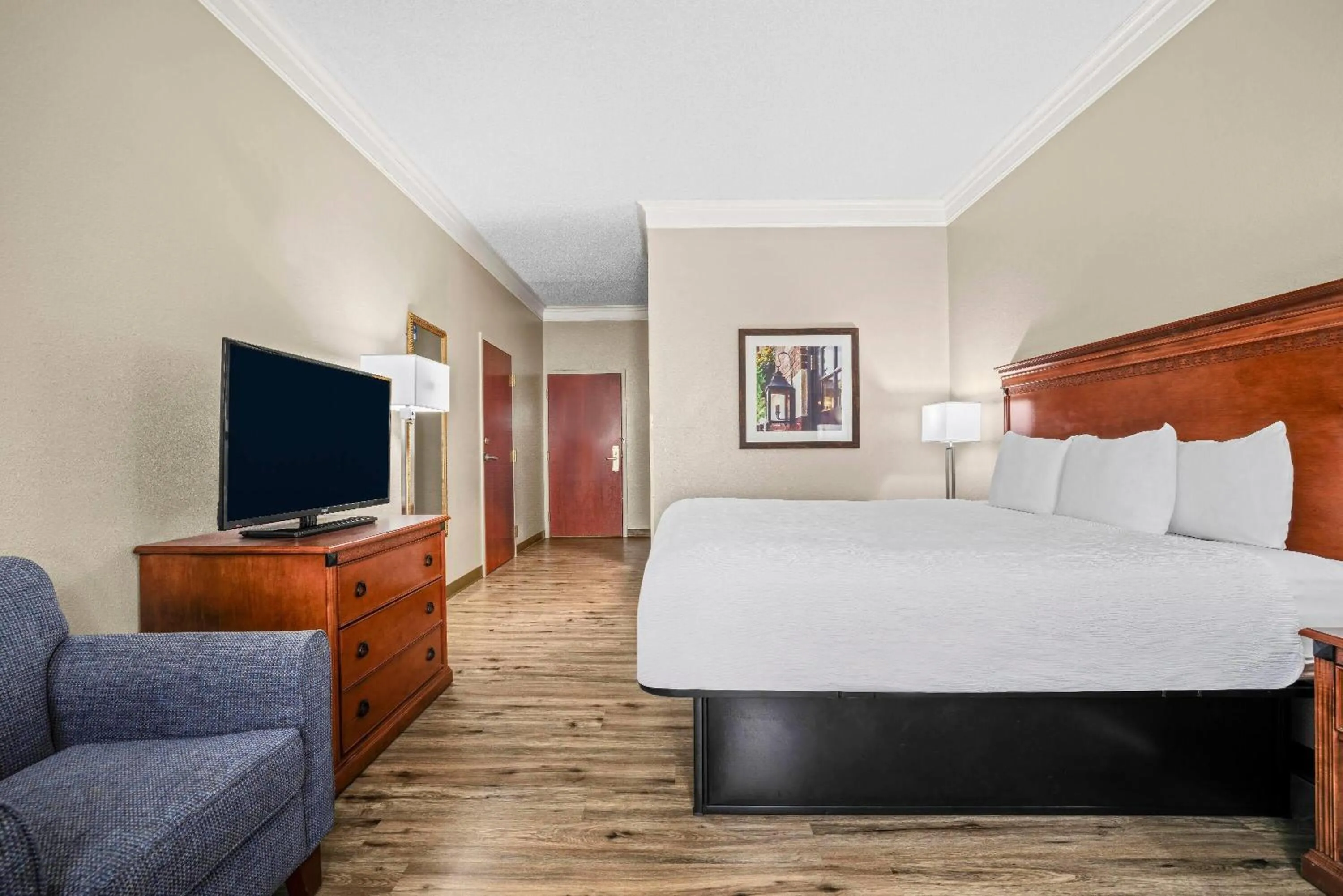 King Room - Disability Access/Non-Smoking in Baymont by Wyndham Madisonville