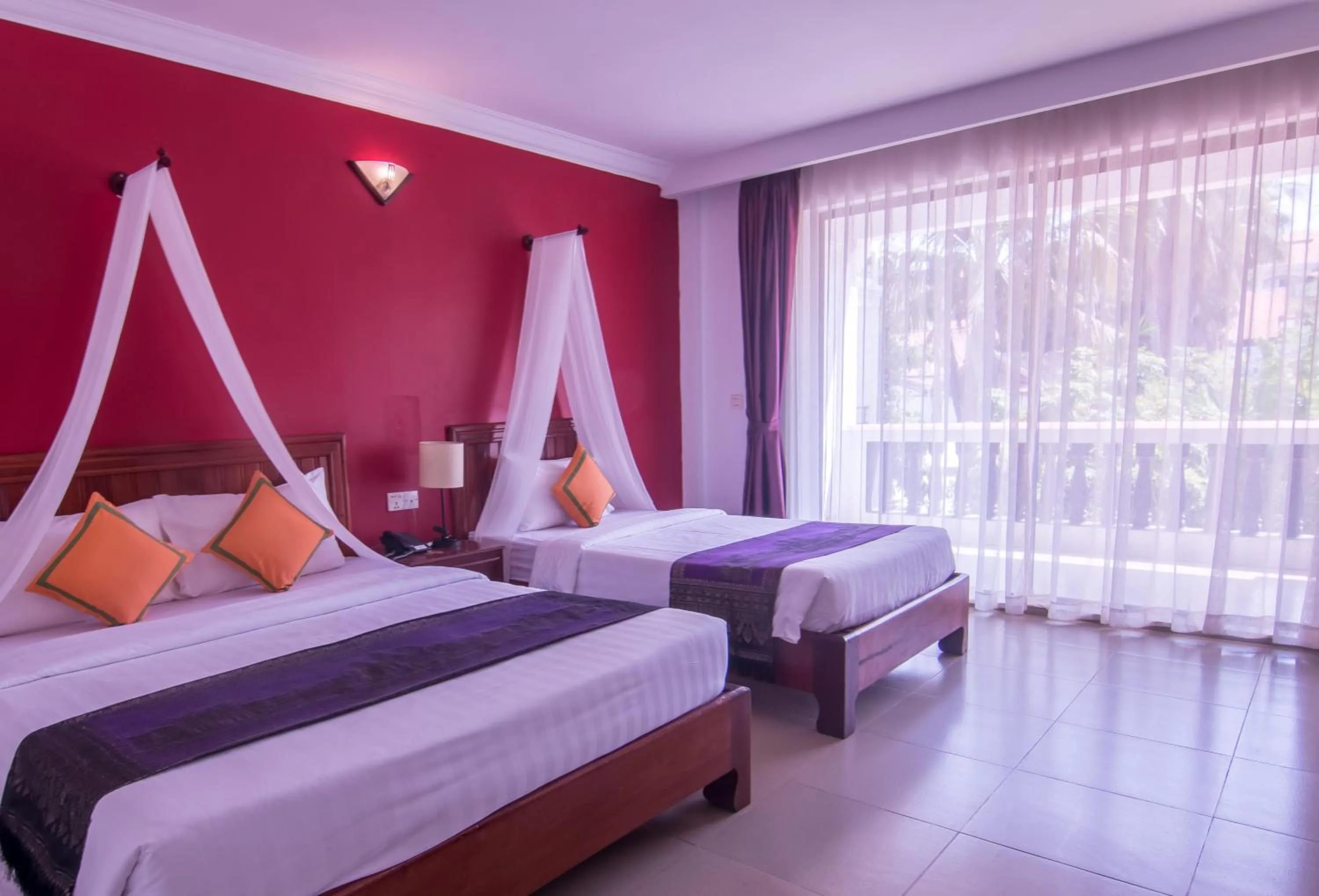 Superior Twin Room with Balcony in Mekong Angkor Palace Hotel