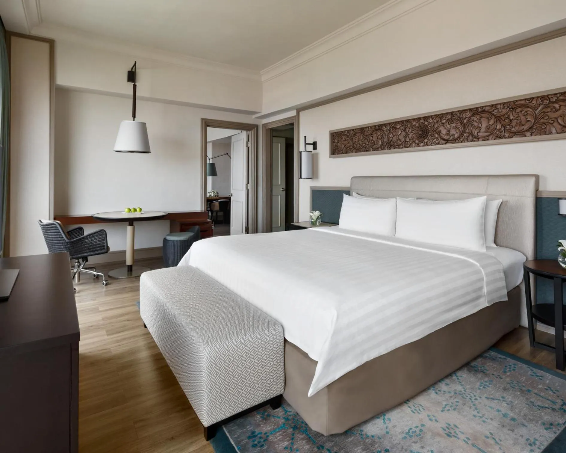 Executive Suite in Shangri-la Surabaya