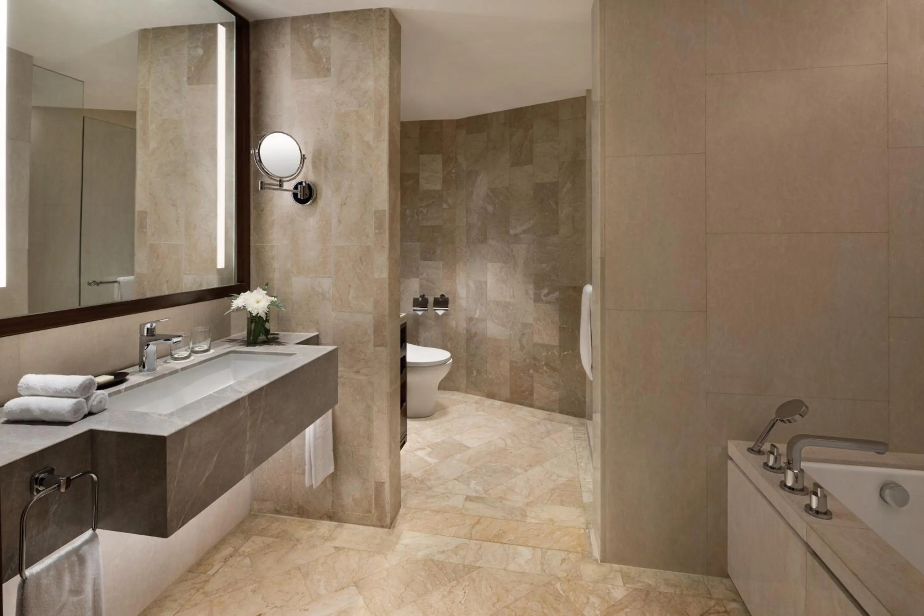 Horizon Executive King Room in Shangri-la Surabaya