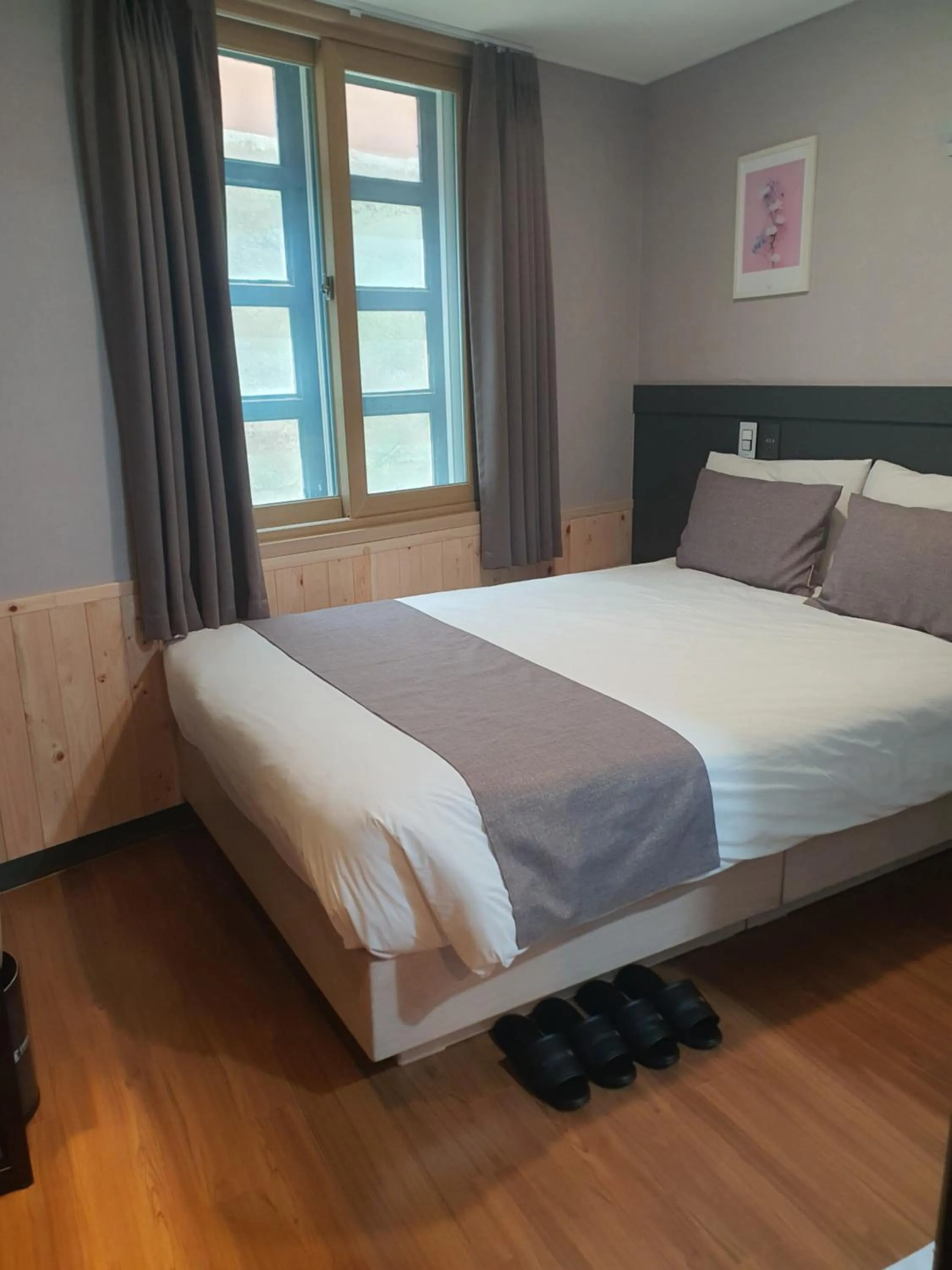 Double Room in Ehwa In Myeongdong