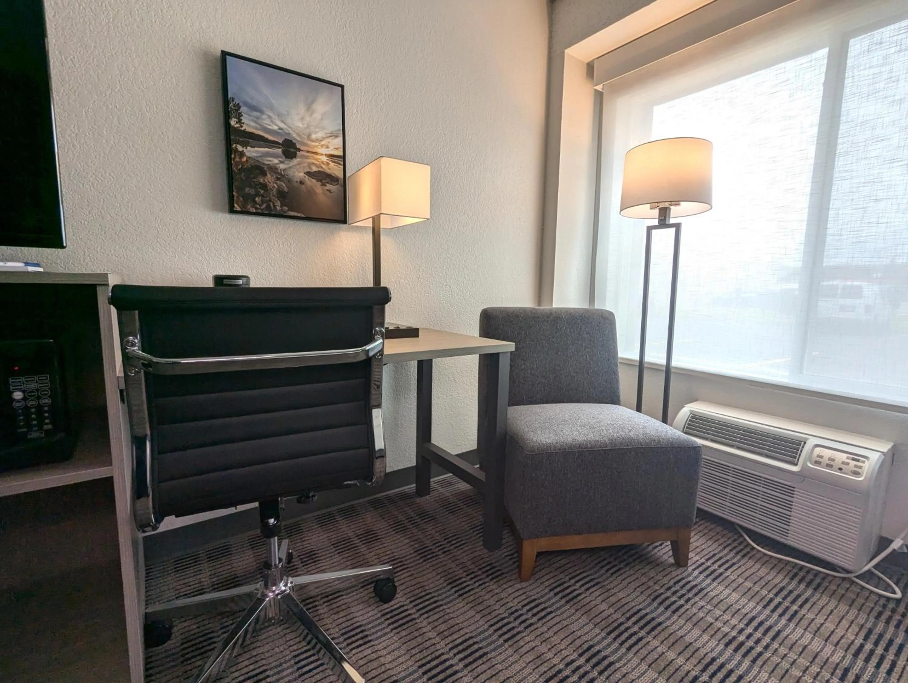 Deluxe Queen Room - Mobility Access/Non-Smoking in AmericInn by Wyndham Baxter Brainerd