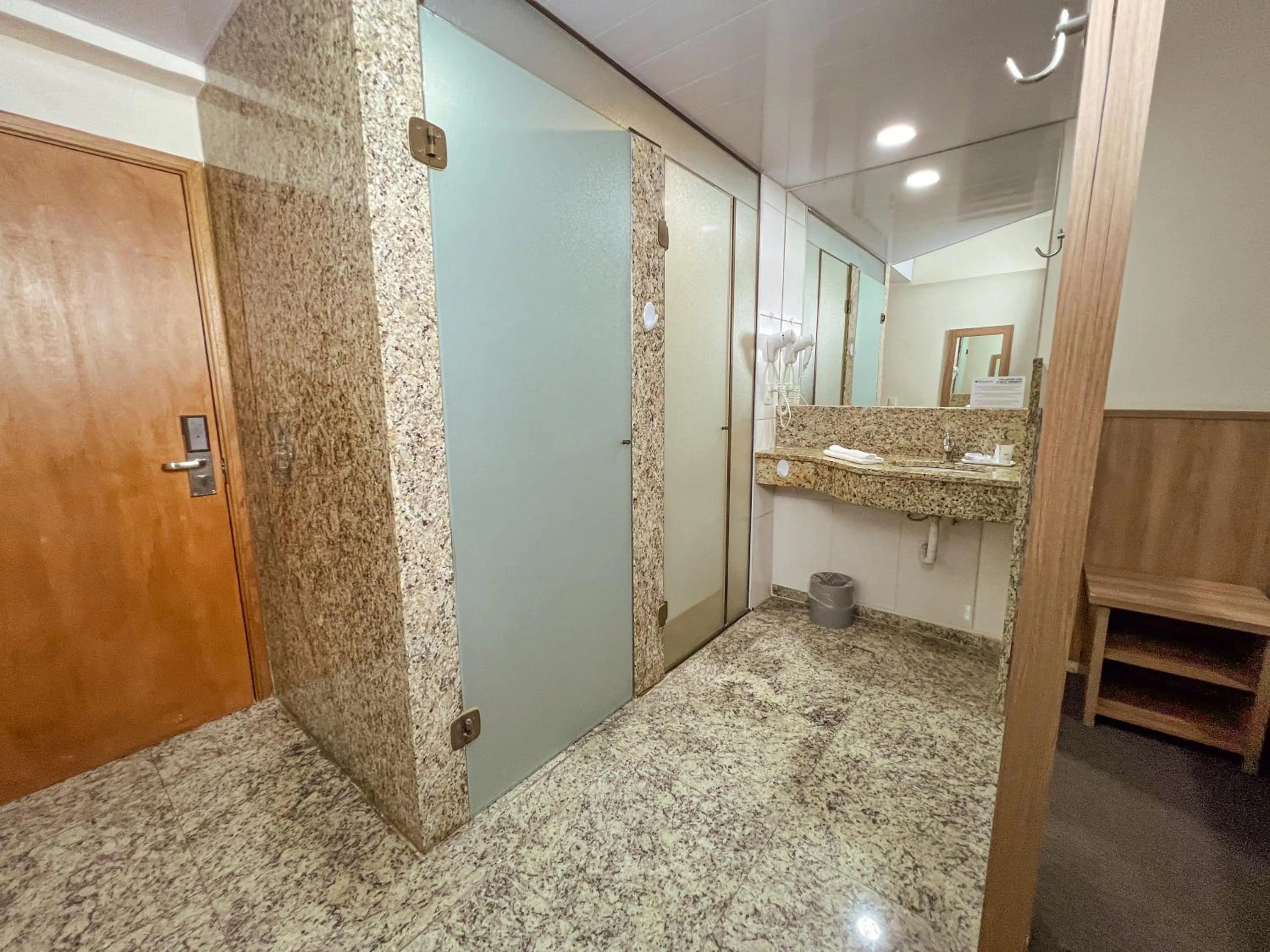 Deluxe Triple Room in Hotel Dan Inn Campos do Jordão