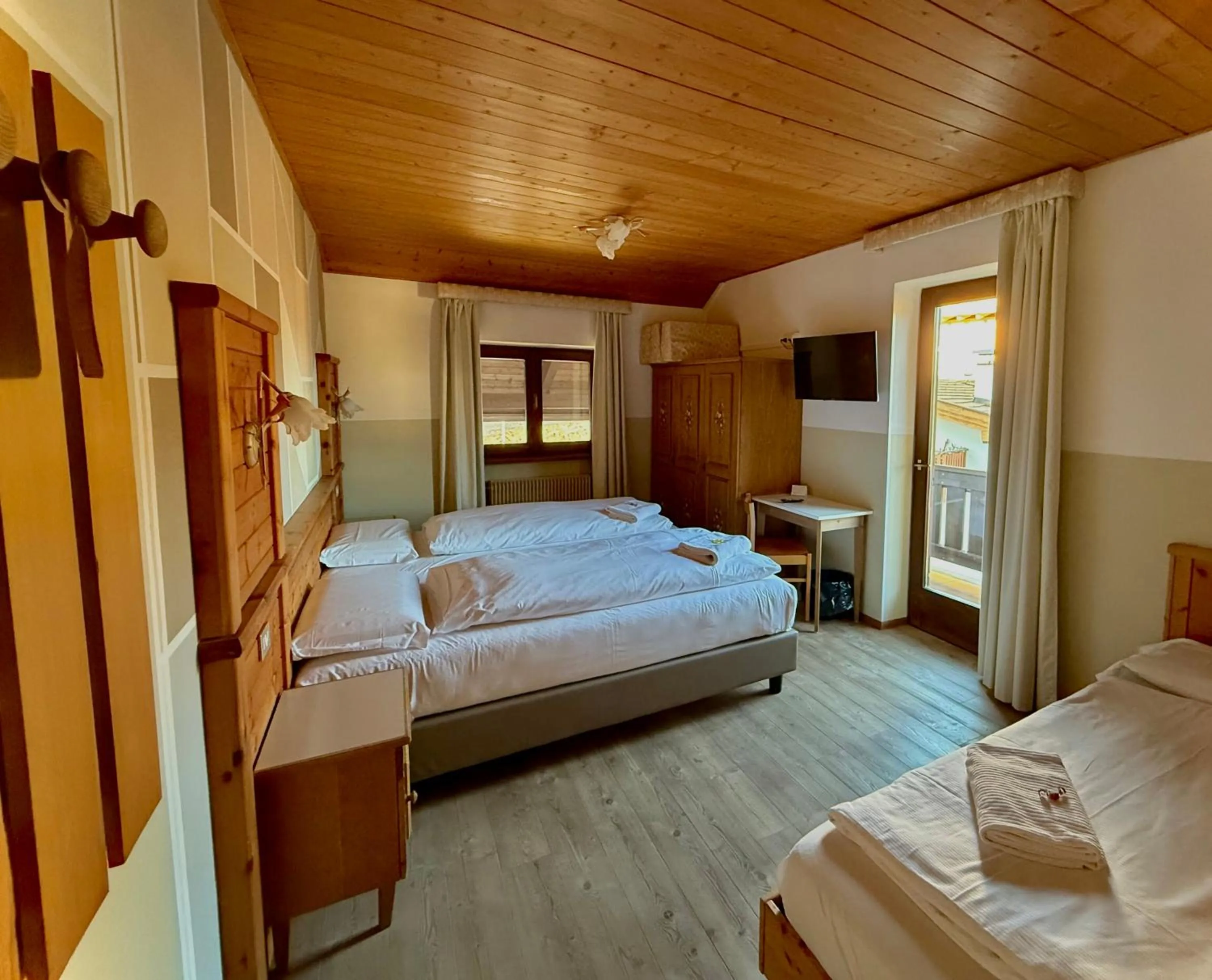 Comfort Room with Balcony in Hotel Garni Edy