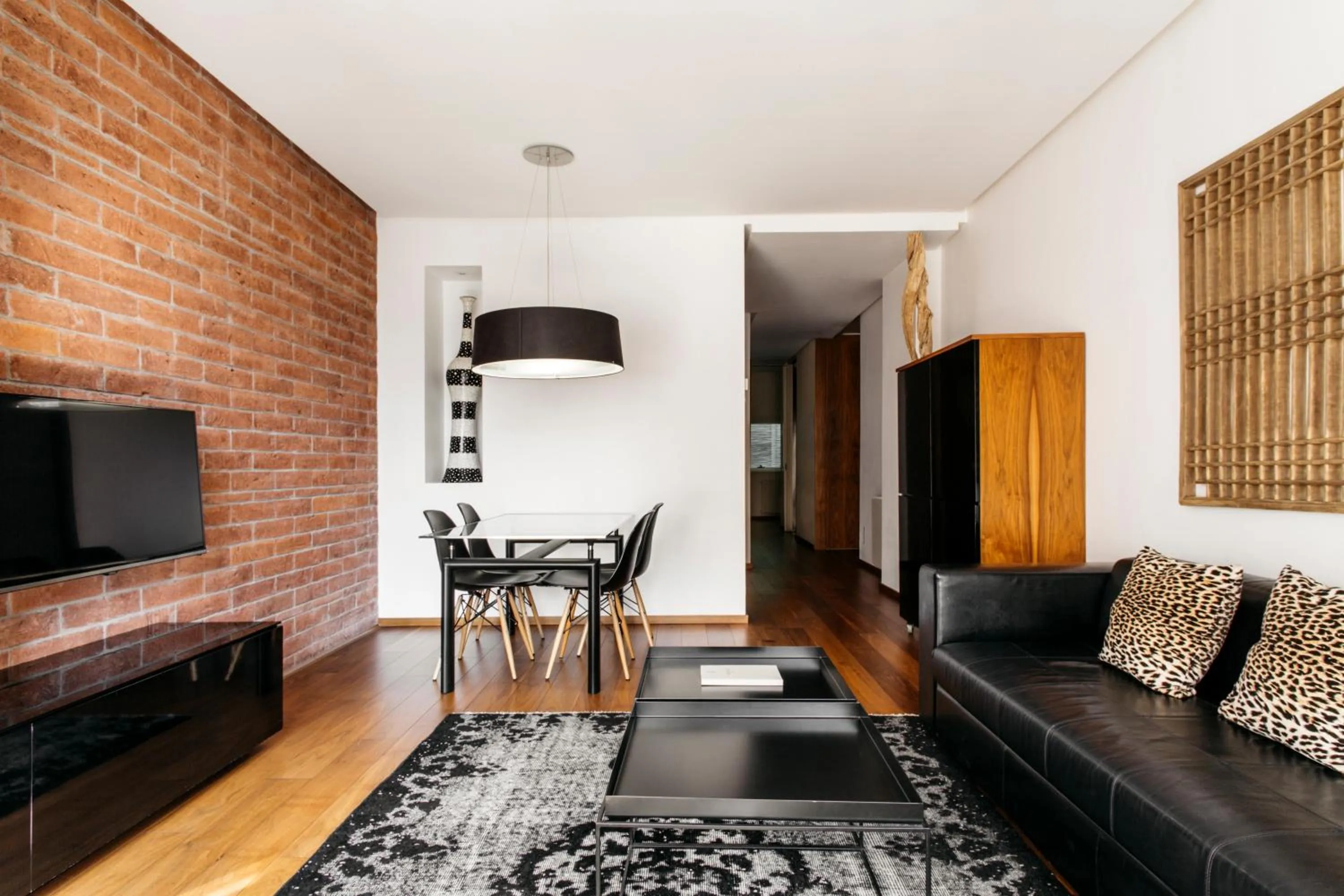 Family Apartment in Suites Avenue