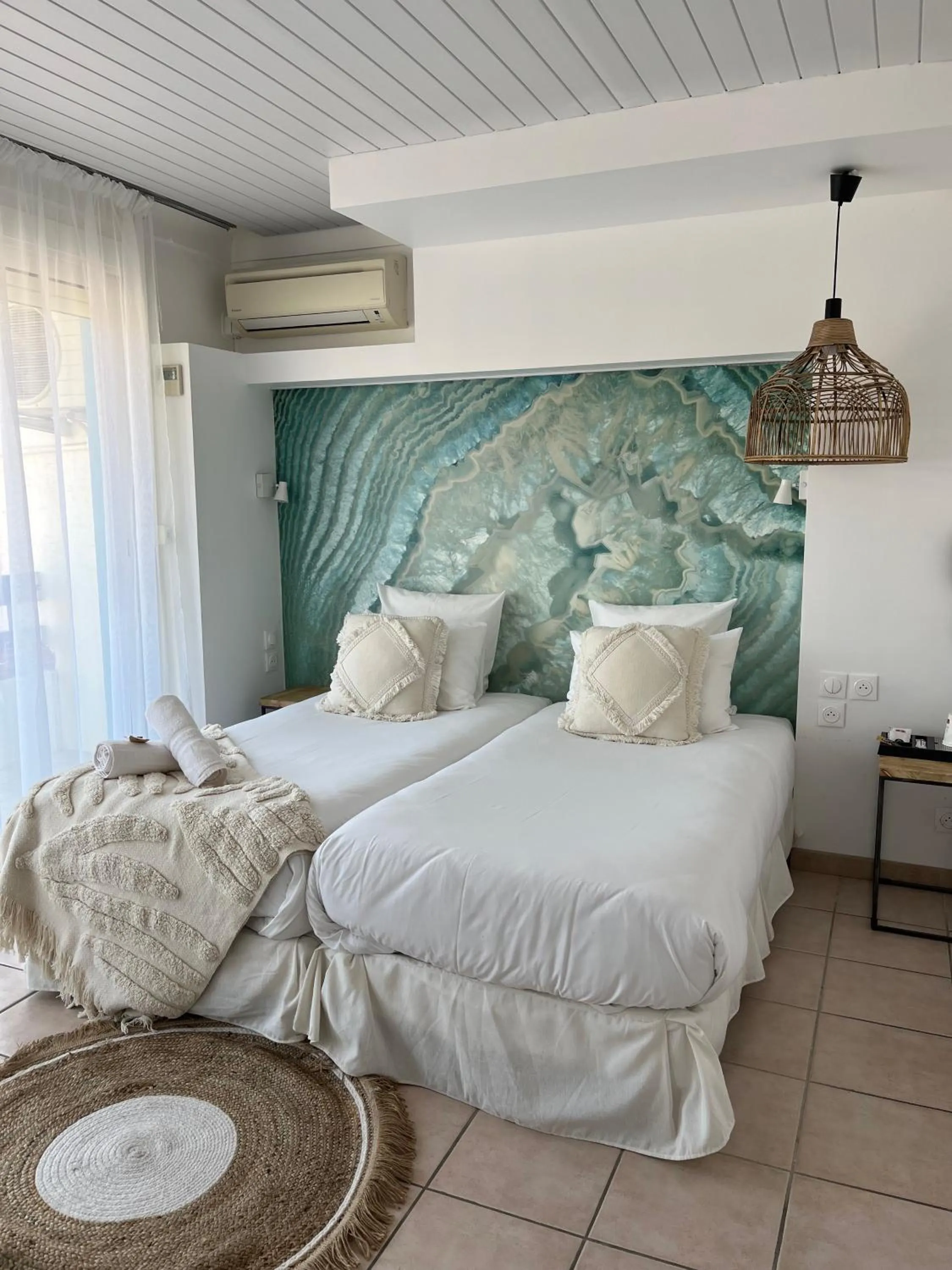 Twin Room with Terrace in Hôtel Les Sables - Urban Style - by Logis Hotels