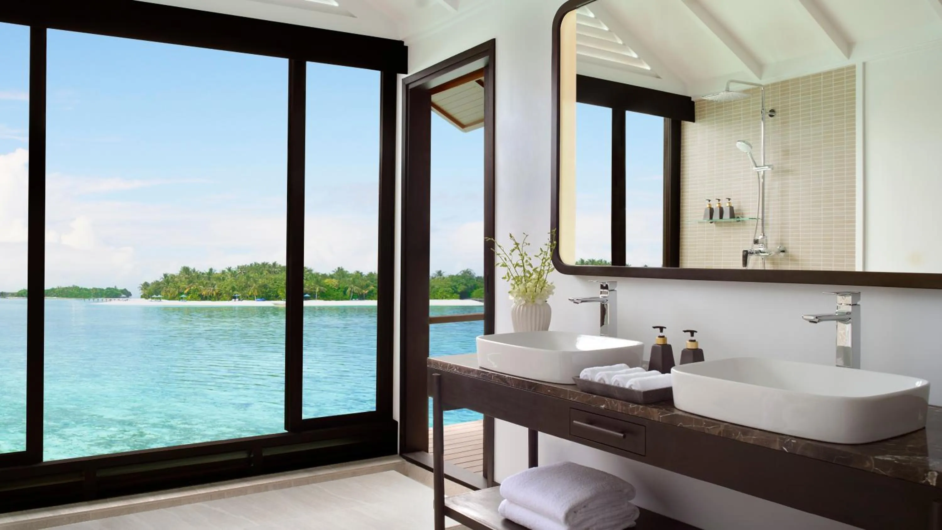 Superior Over Water Villa in Anantara Veli Maldives Resort