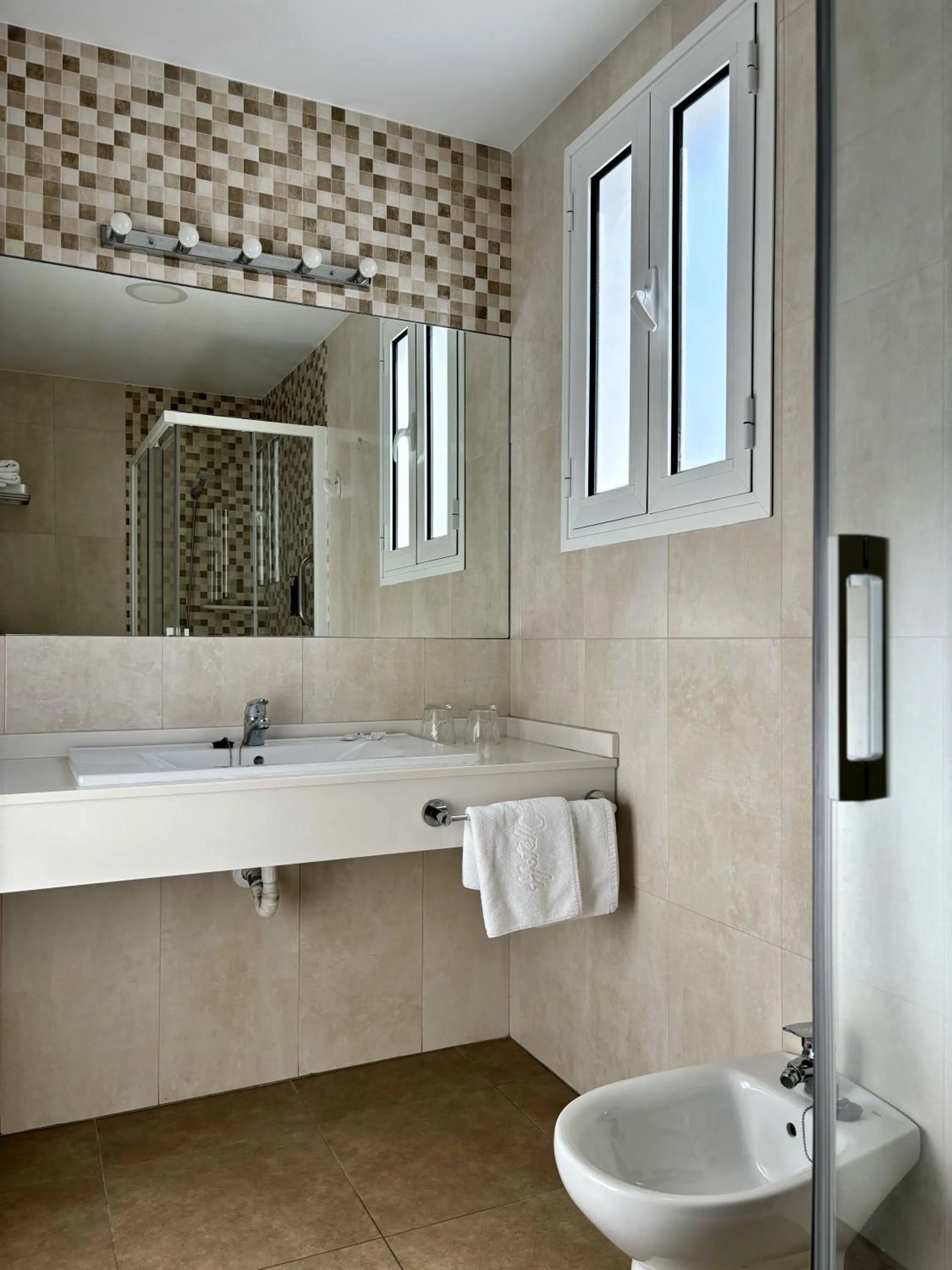 Double or Twin Room in Hotel Chipiona