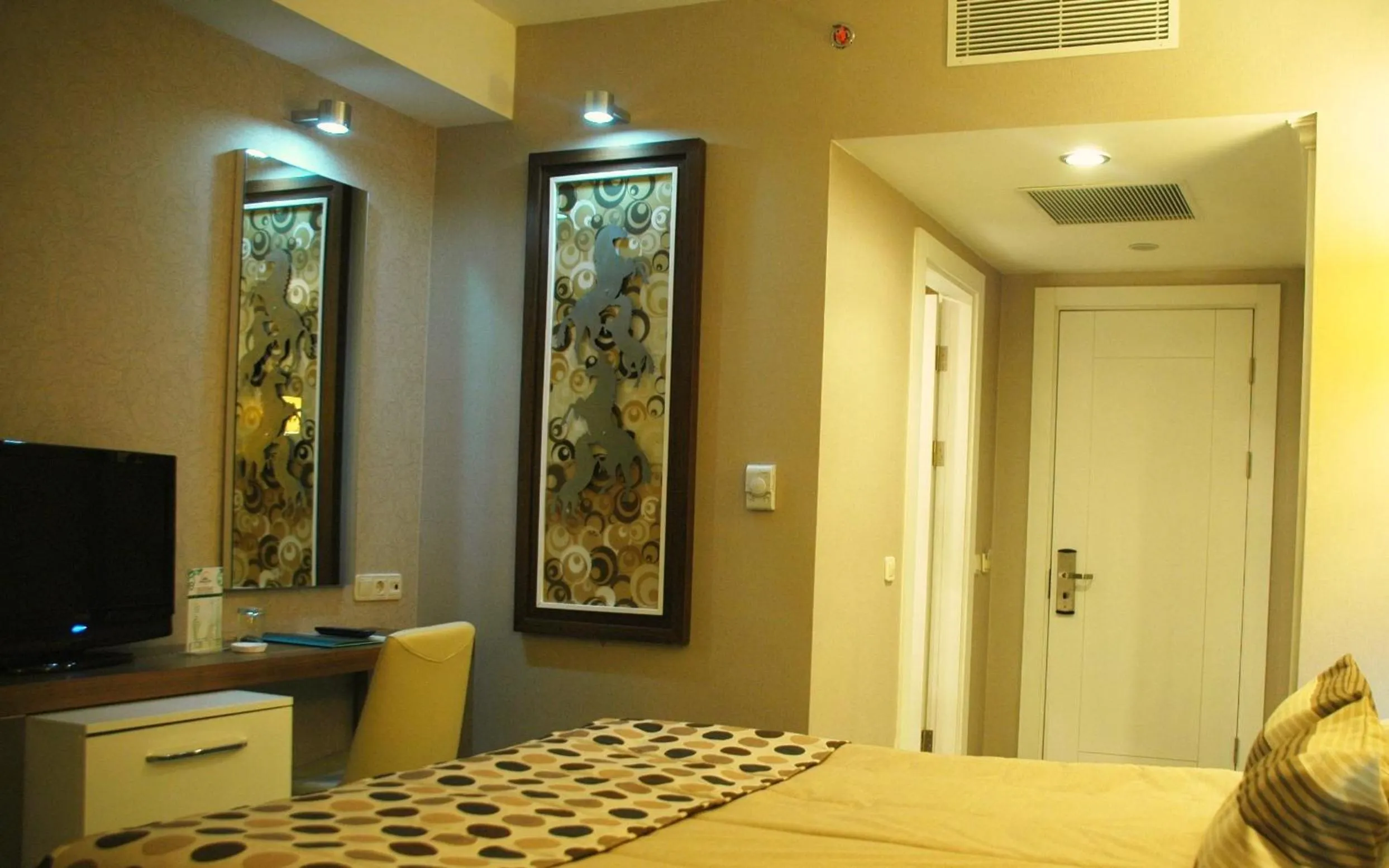 Standard Single Room in Alba Hotel