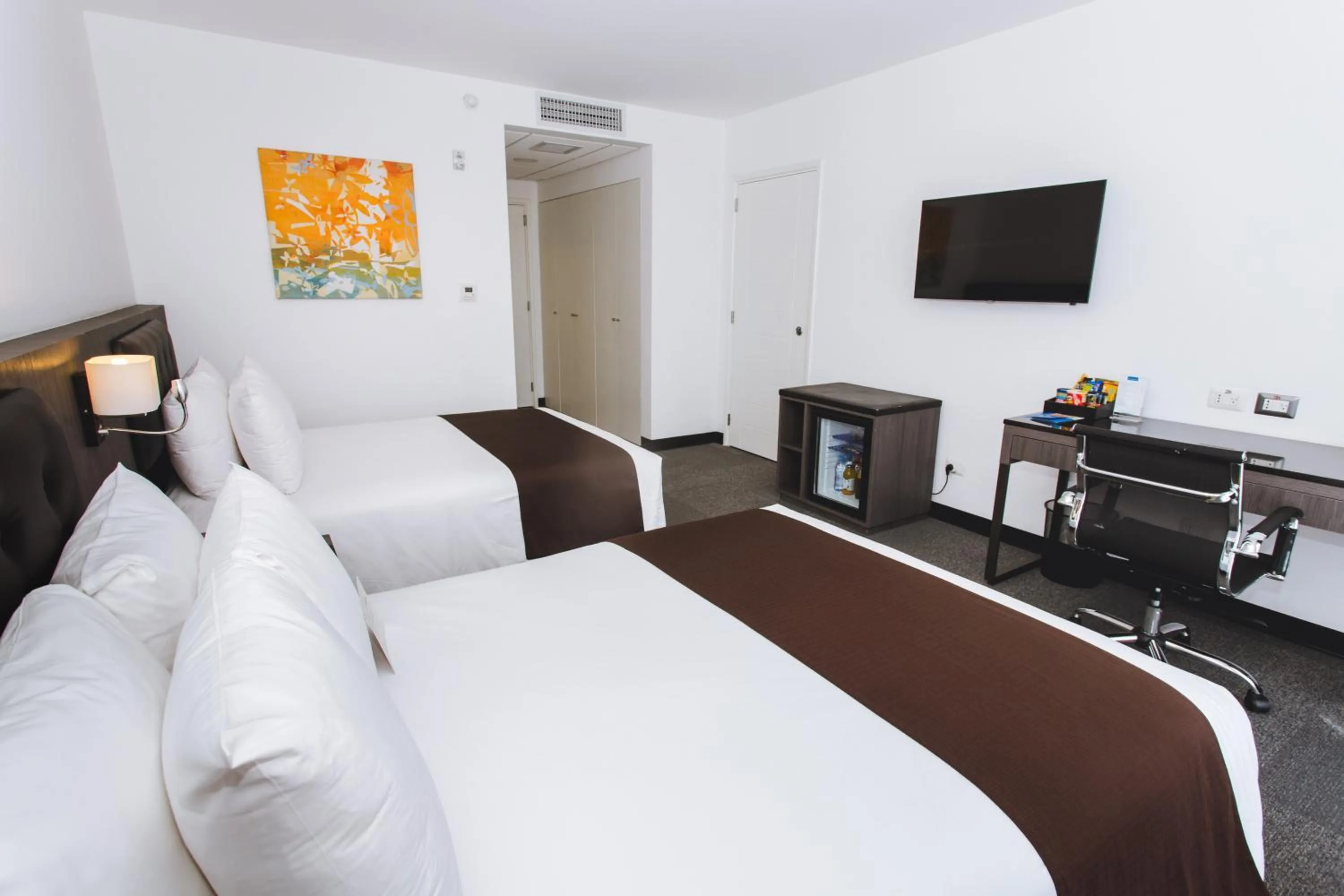 Twin Room in Wyndham Costa del Sol Lima Airport