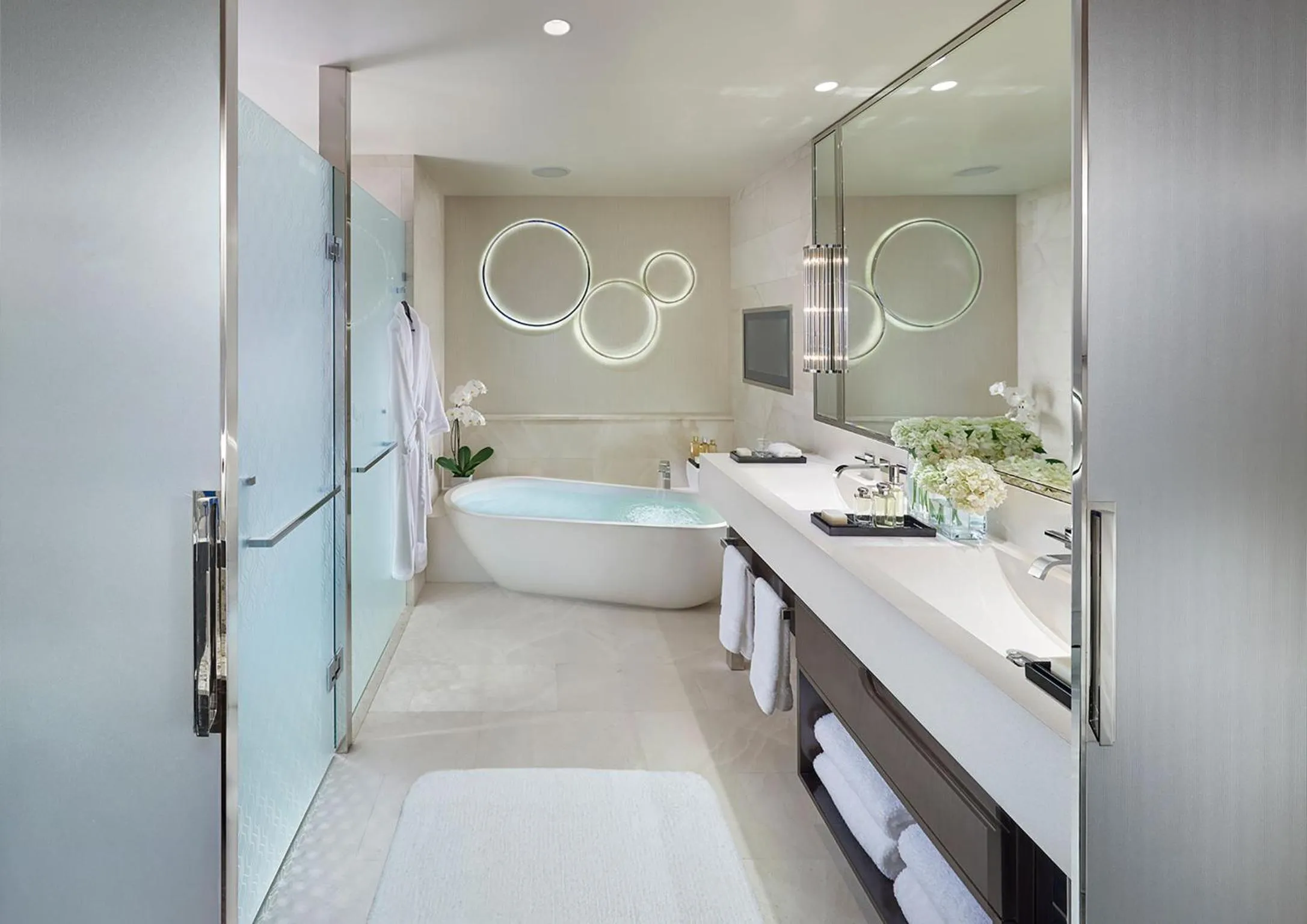 Deluxe Twin Room in Crown Towers Perth