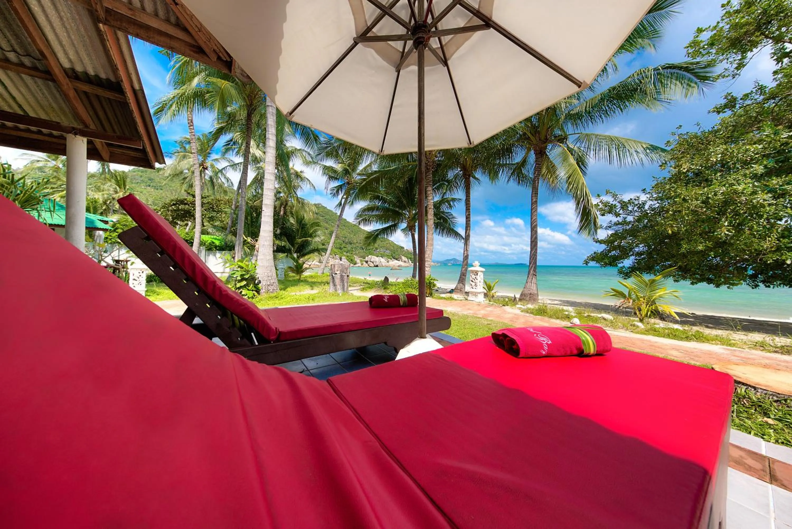 Beachfront Villa in Crystal Bay Yacht Club Beach Resort