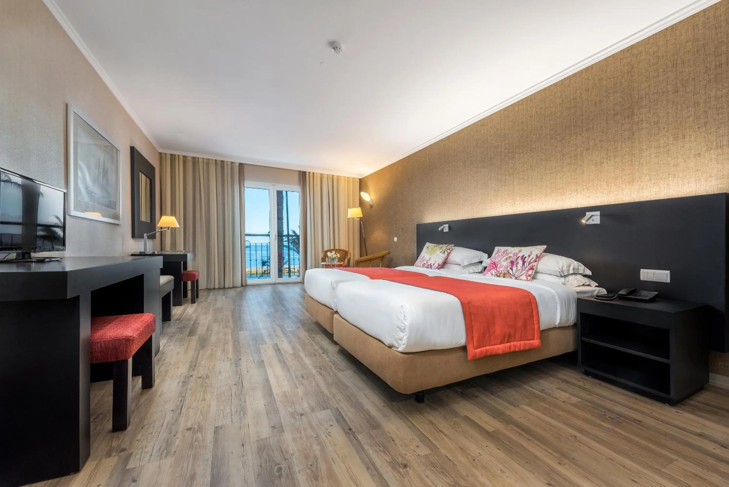 Twin Room with Sea View - single occupancy in Enotel Sunset Bay