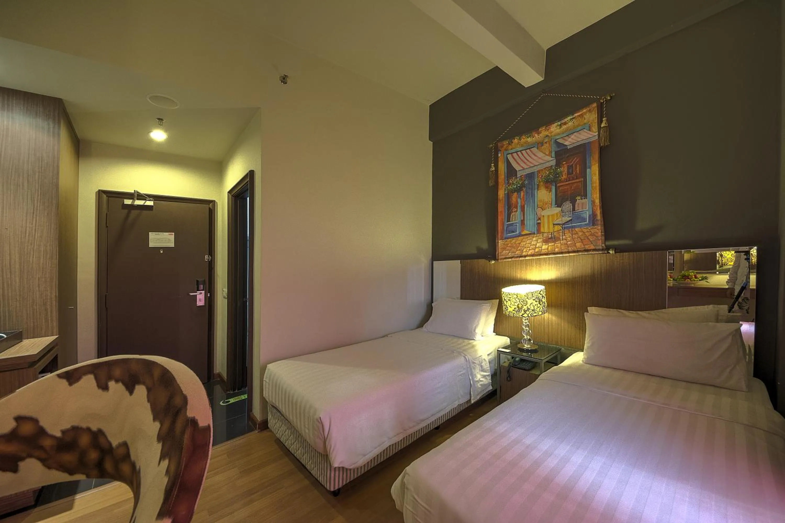 Deluxe Twin Room in Arenaa Deluxe Hotel