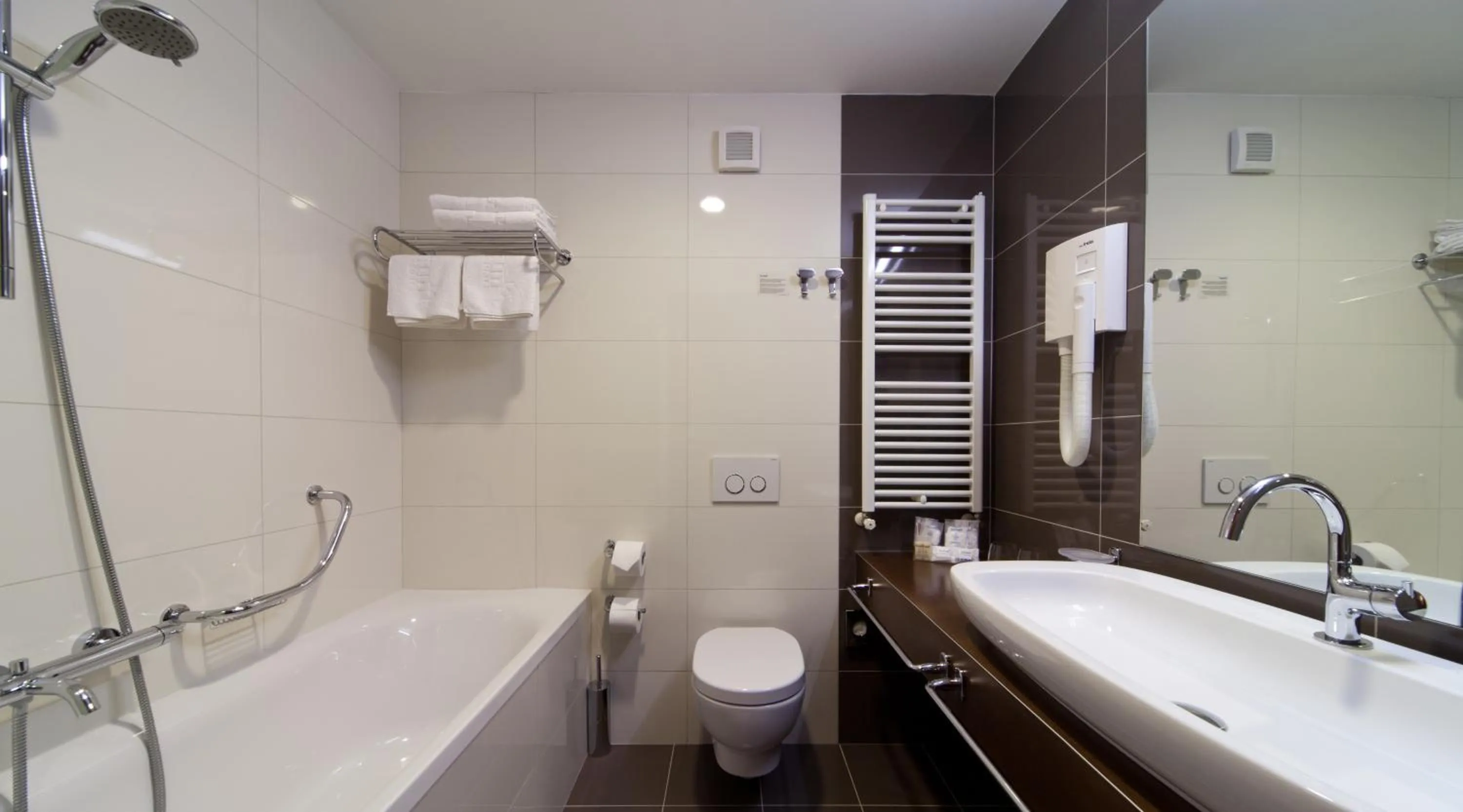 Junior Suite with Balcony - single occupancy in Hotel Kaj