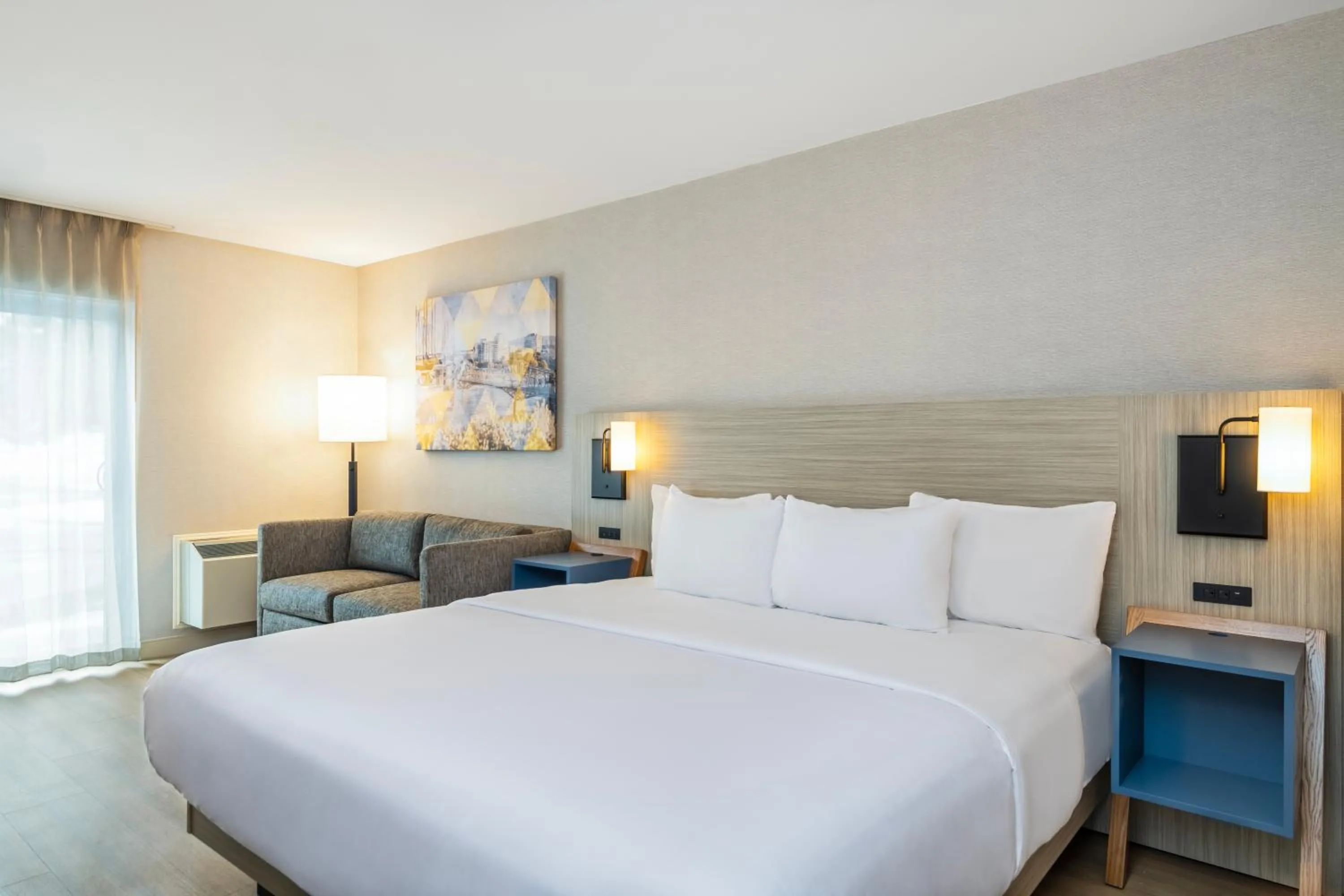 King Room Ground Floor - Non-Smoking in Comfort Inn