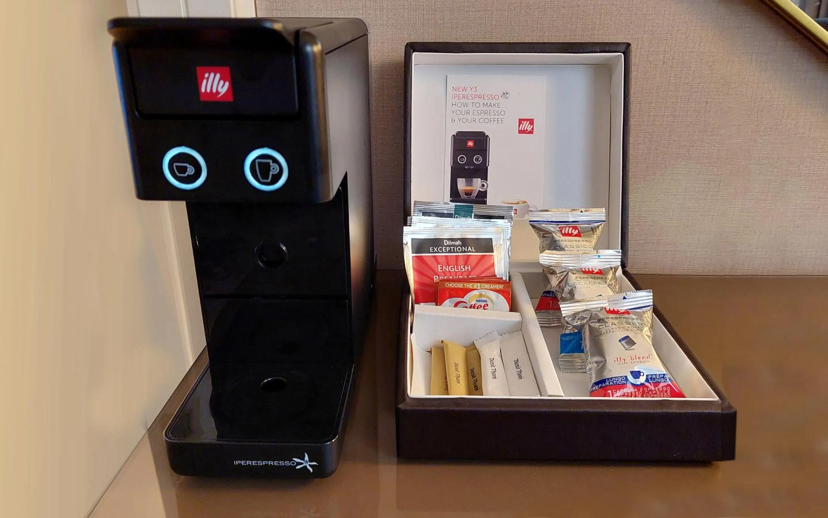 Club Premier Executive Suite - King in Dusit Thani Manila