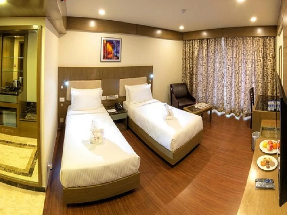 Deluxe Twin Room - single occupancy in Hotel Benzz Park Vellore