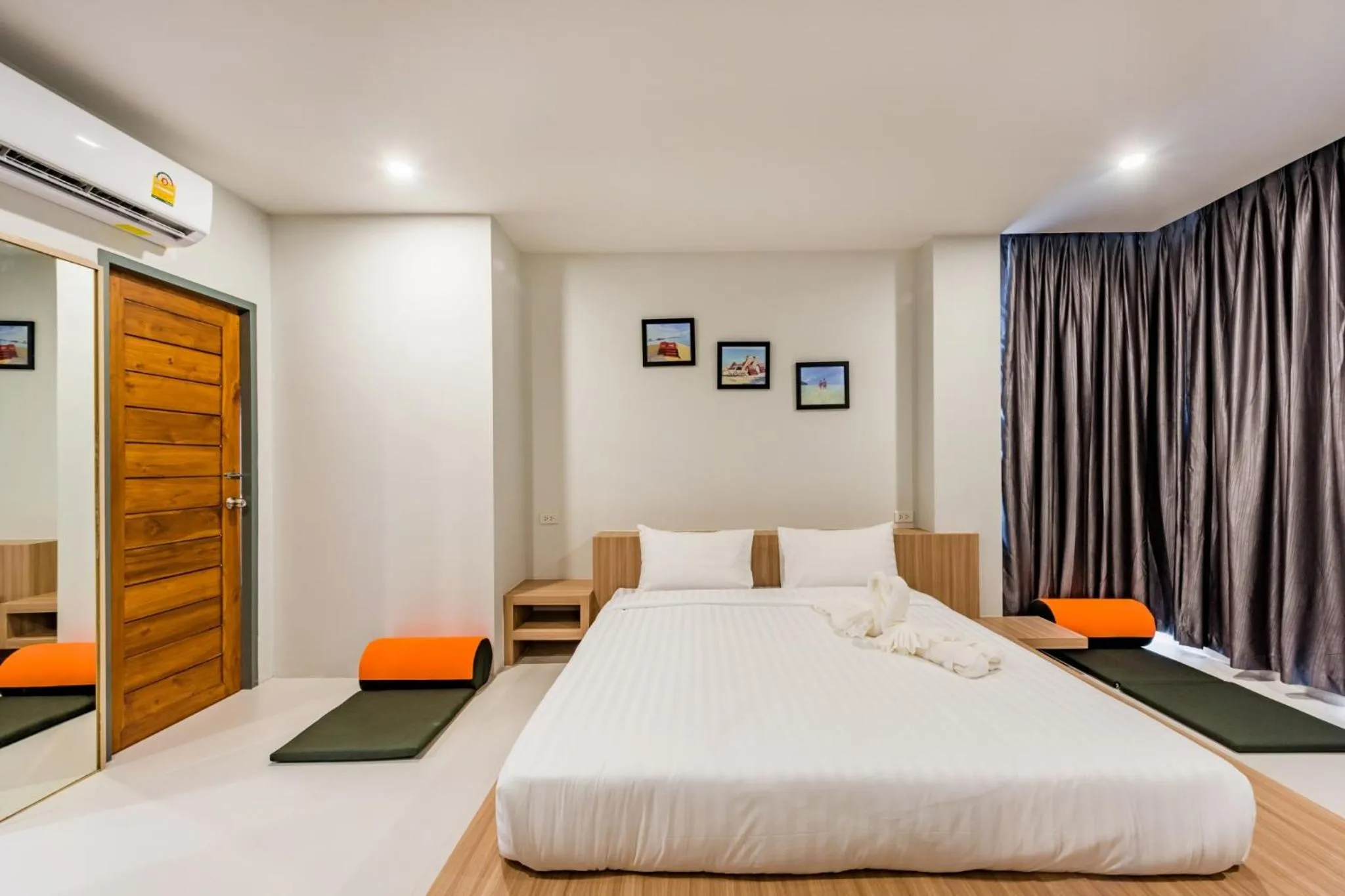 Deluxe Double Room in Phuket Marine Poshtel (SHA Plus)