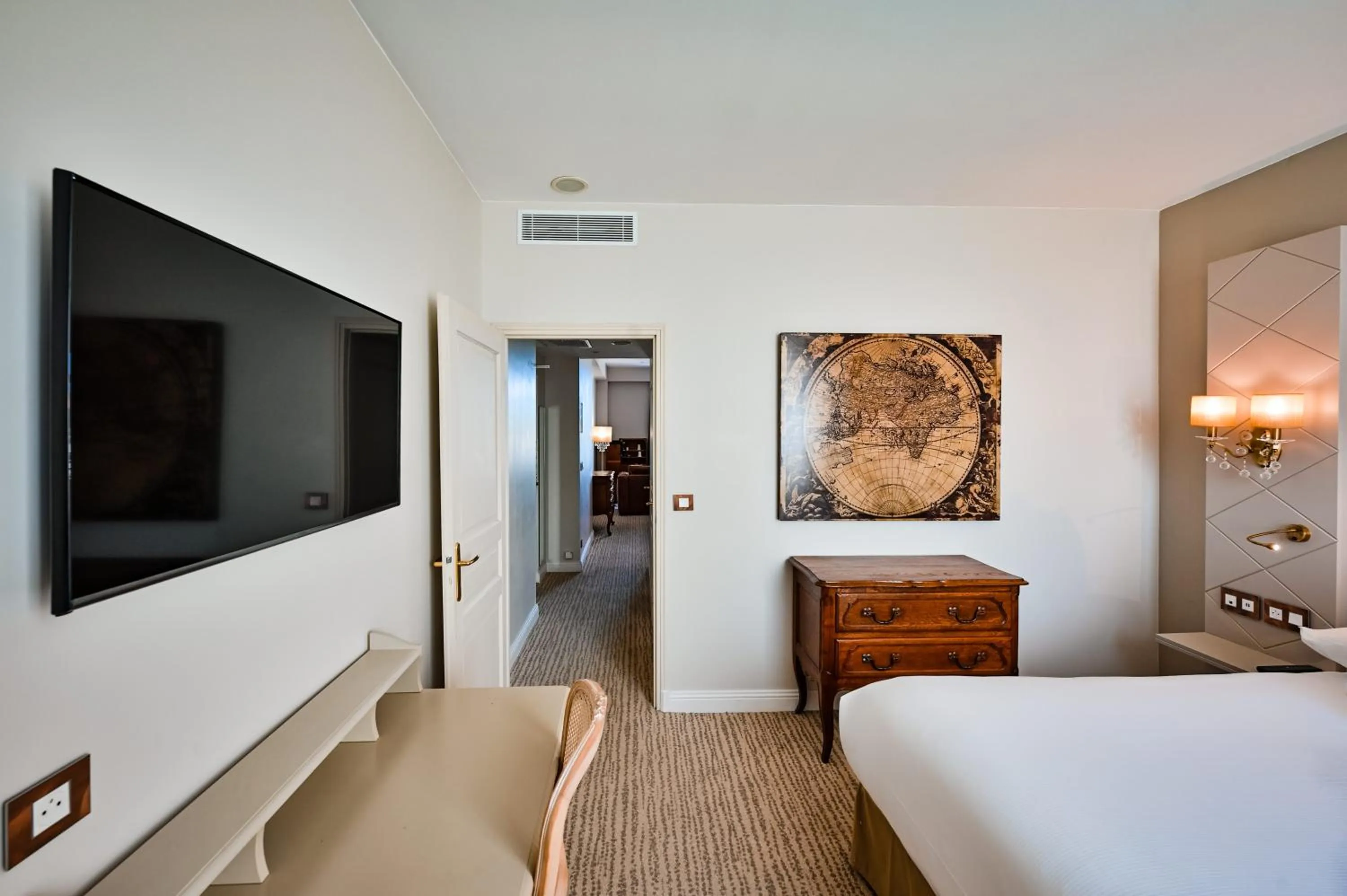 Superior Suite with Sea View in Grand Hotel Des Sablettes Plage, Curio Collection By Hilton