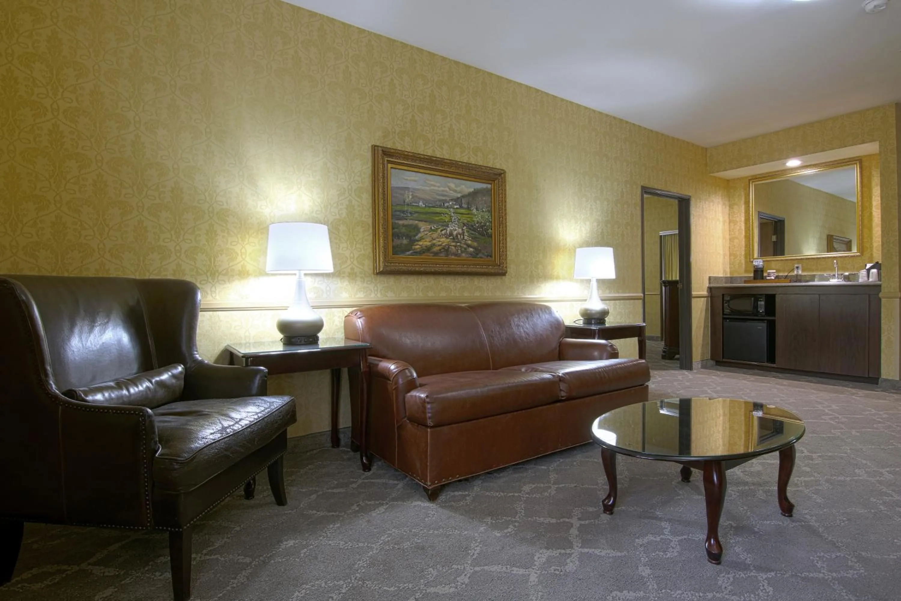 1 King and 1 Queen Bed, One-Bedroom Suite, Non-Smoking in Azure Hotel&Suites Ontario Trademark Collection by Wyndham