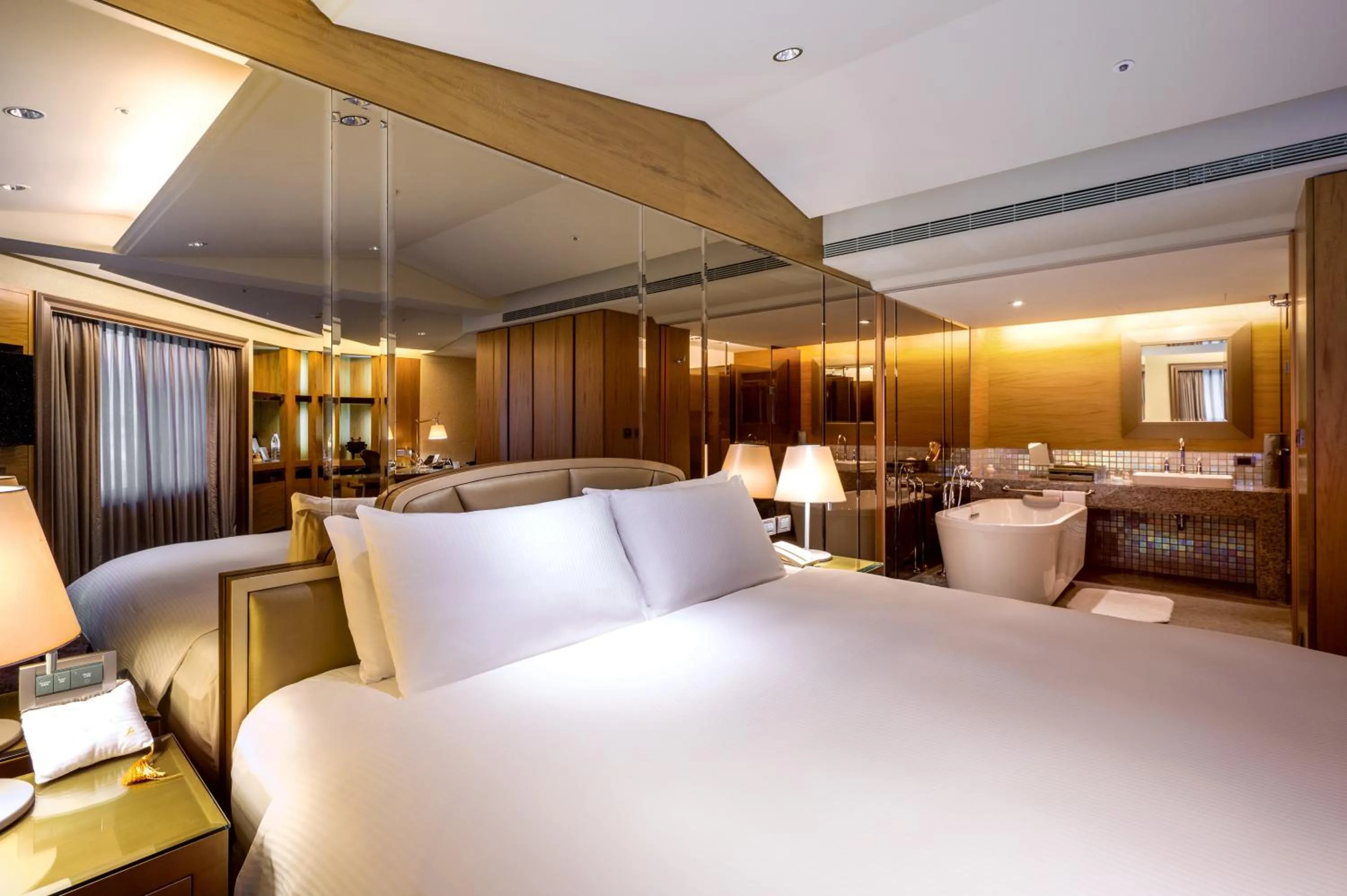 Corner Suite in The Landis Taipei
