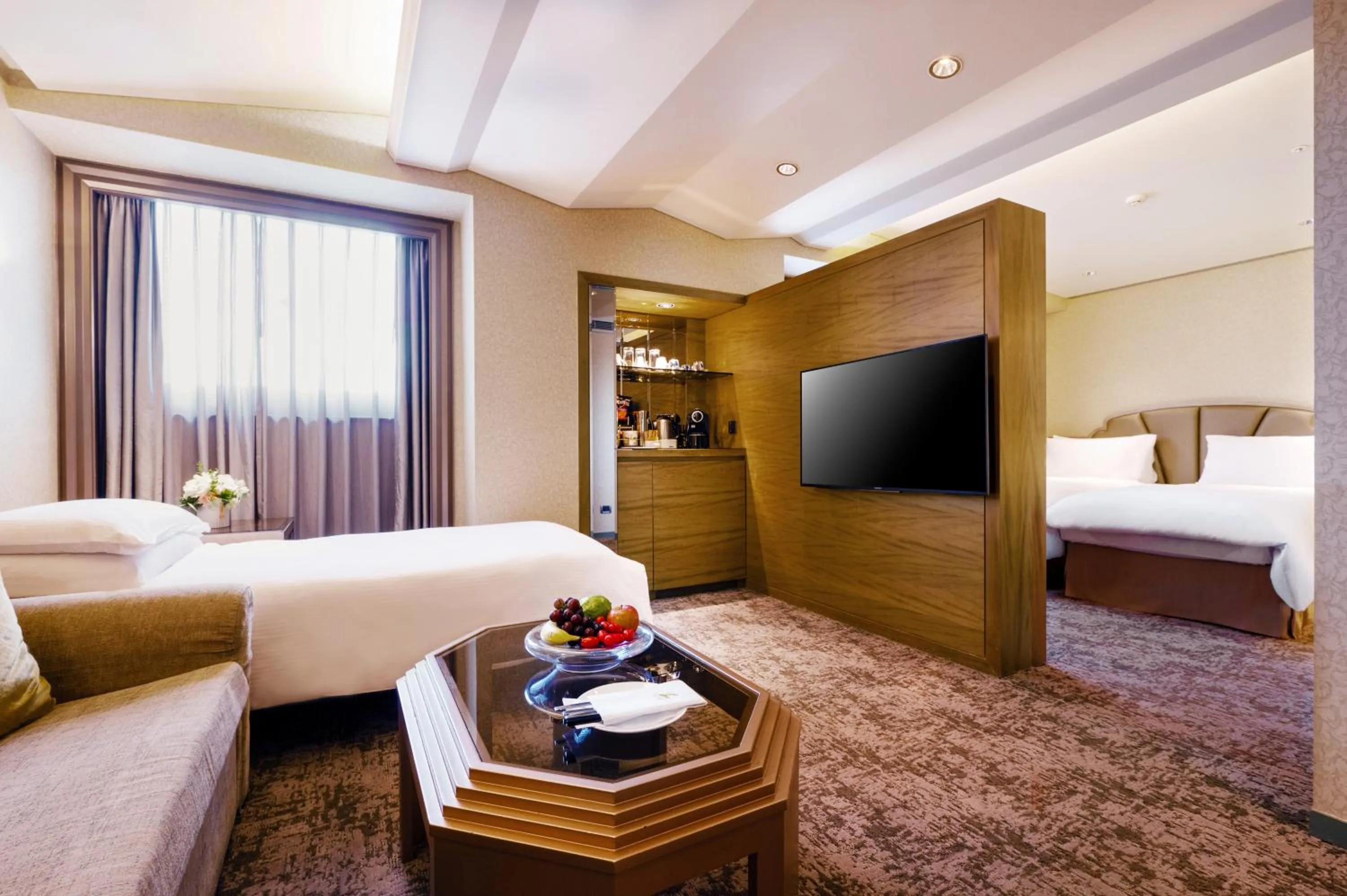 Deluxe Double Room with Extra Bed in The Landis Taipei