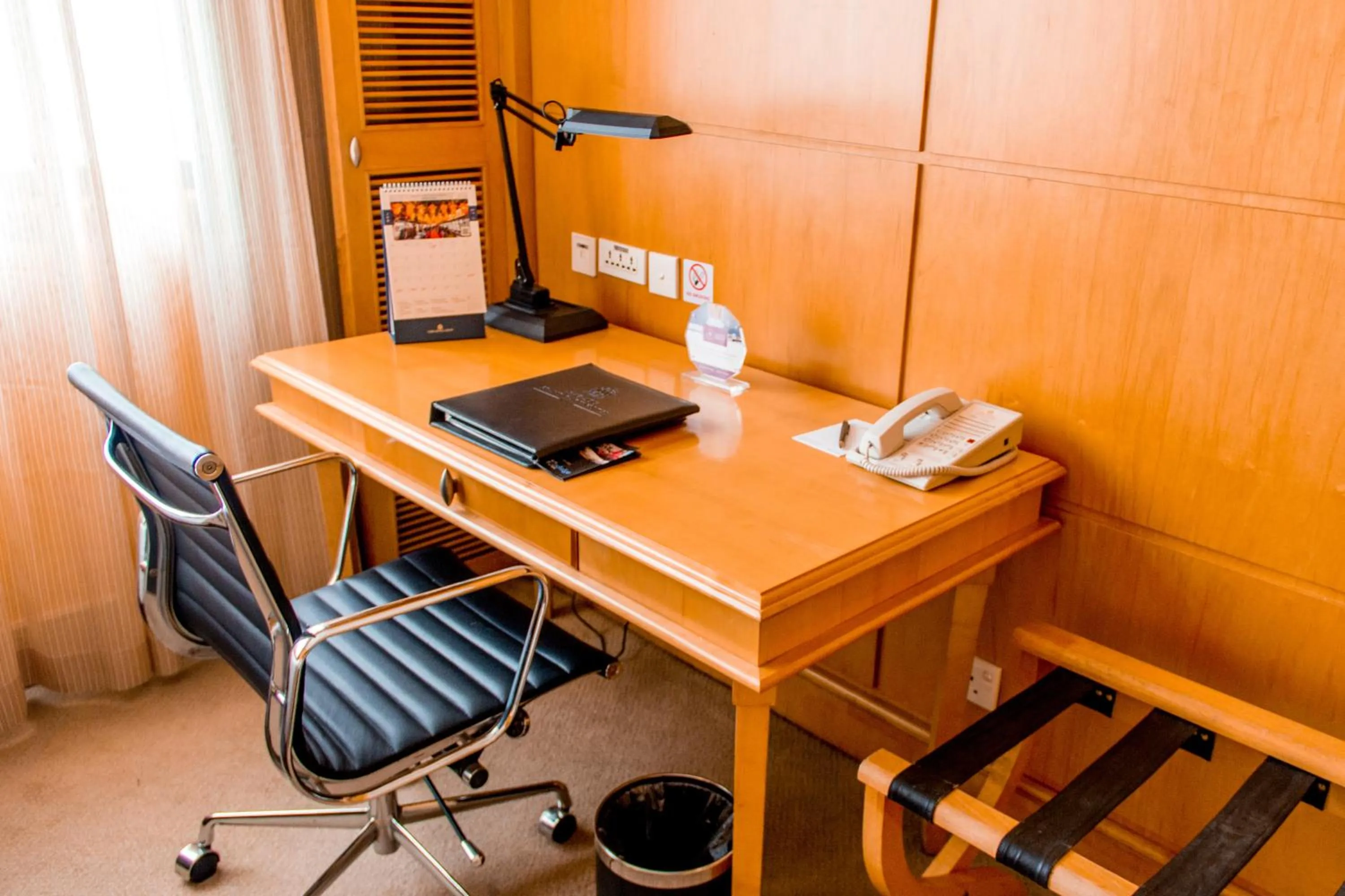 Deluxe King Room in Grand Park Wuxi