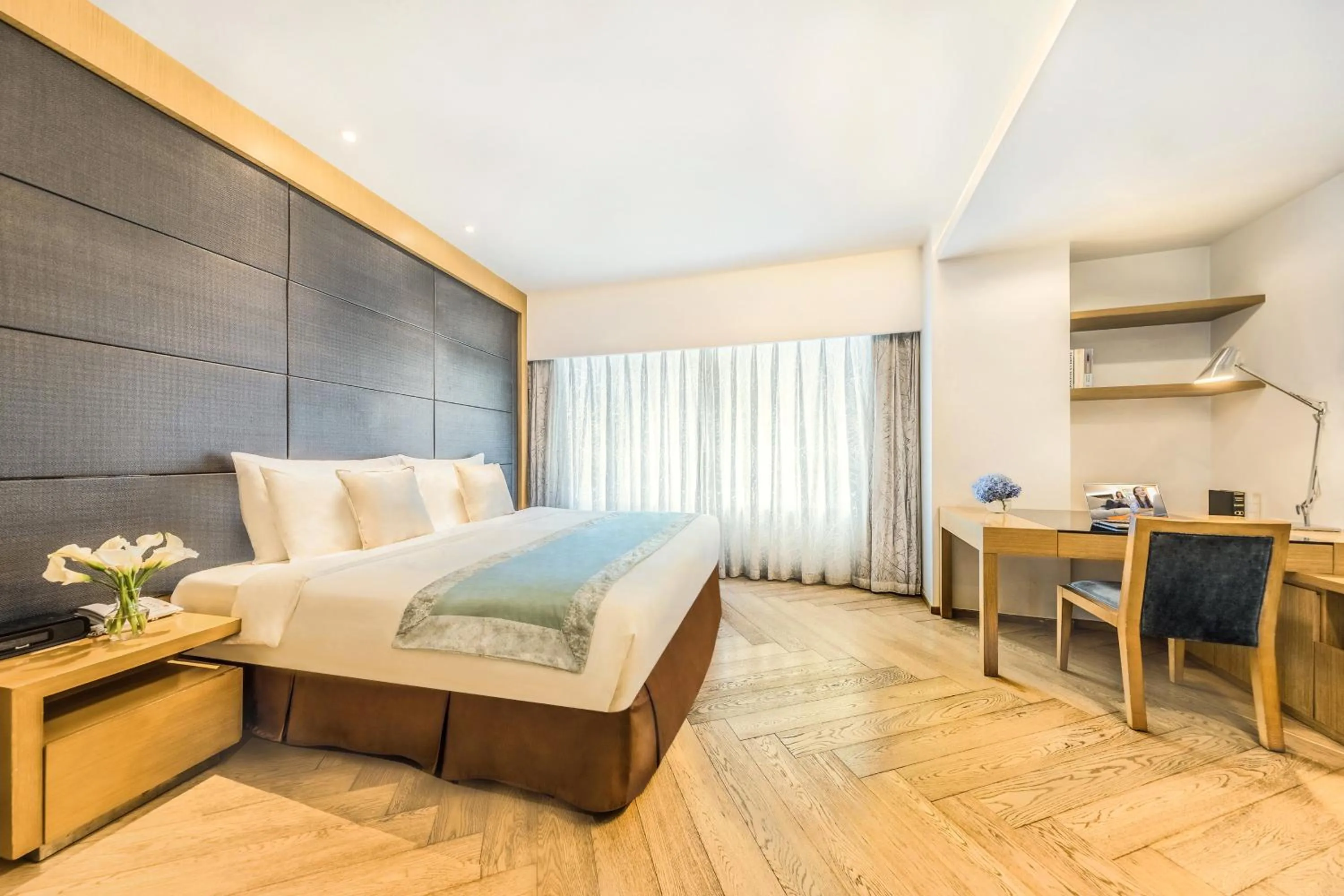 Studio Executive in Somerset Riverview Chengdu