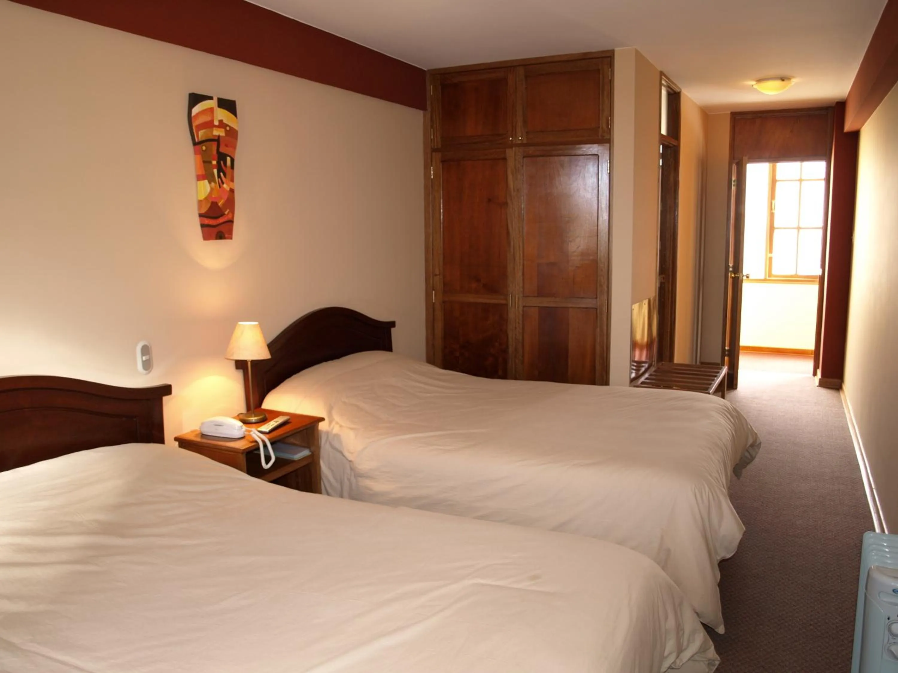 Twin Room in Qelqatani Hotel