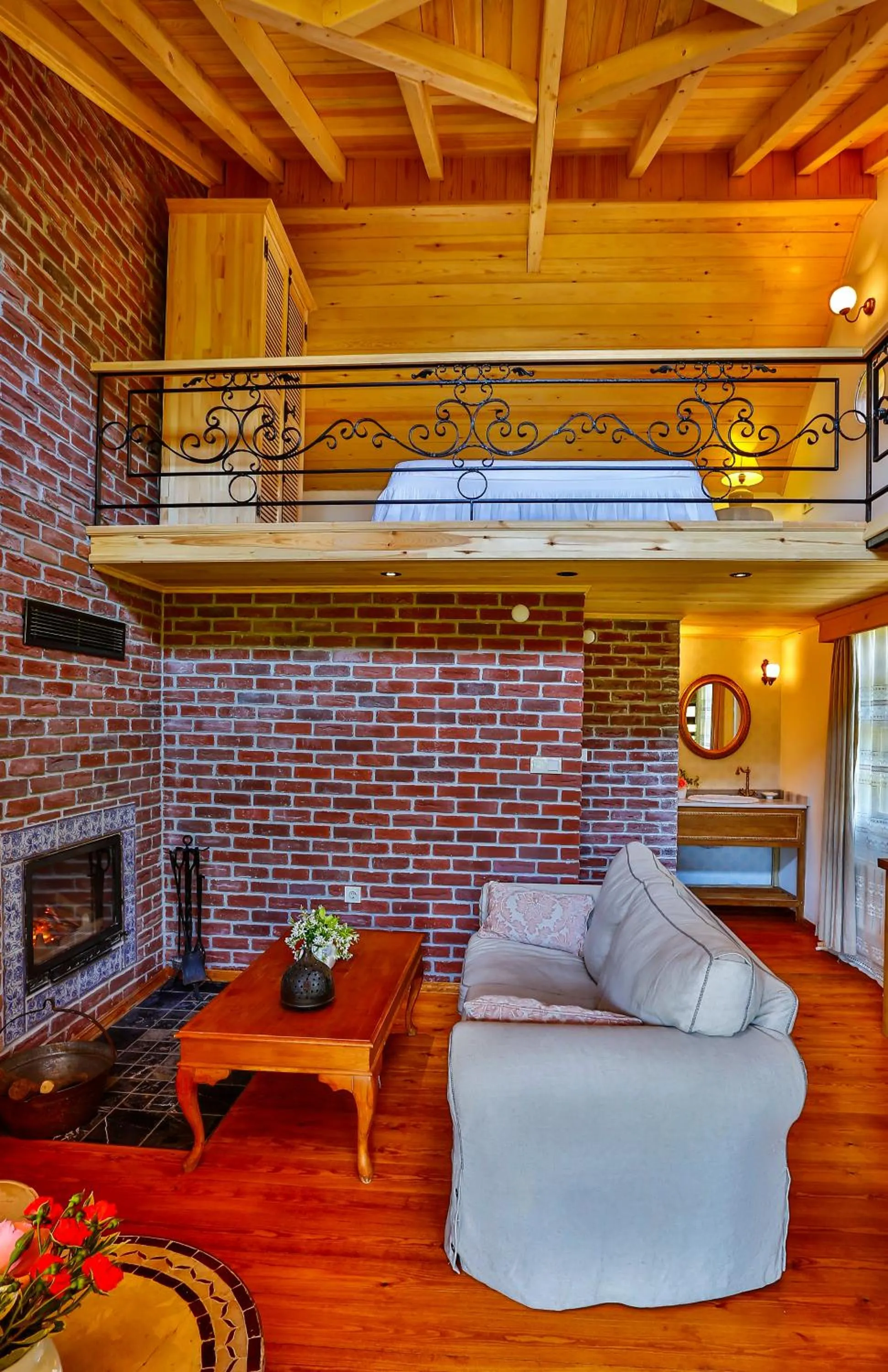 Duplex Suite in Tranquilla River Lodge