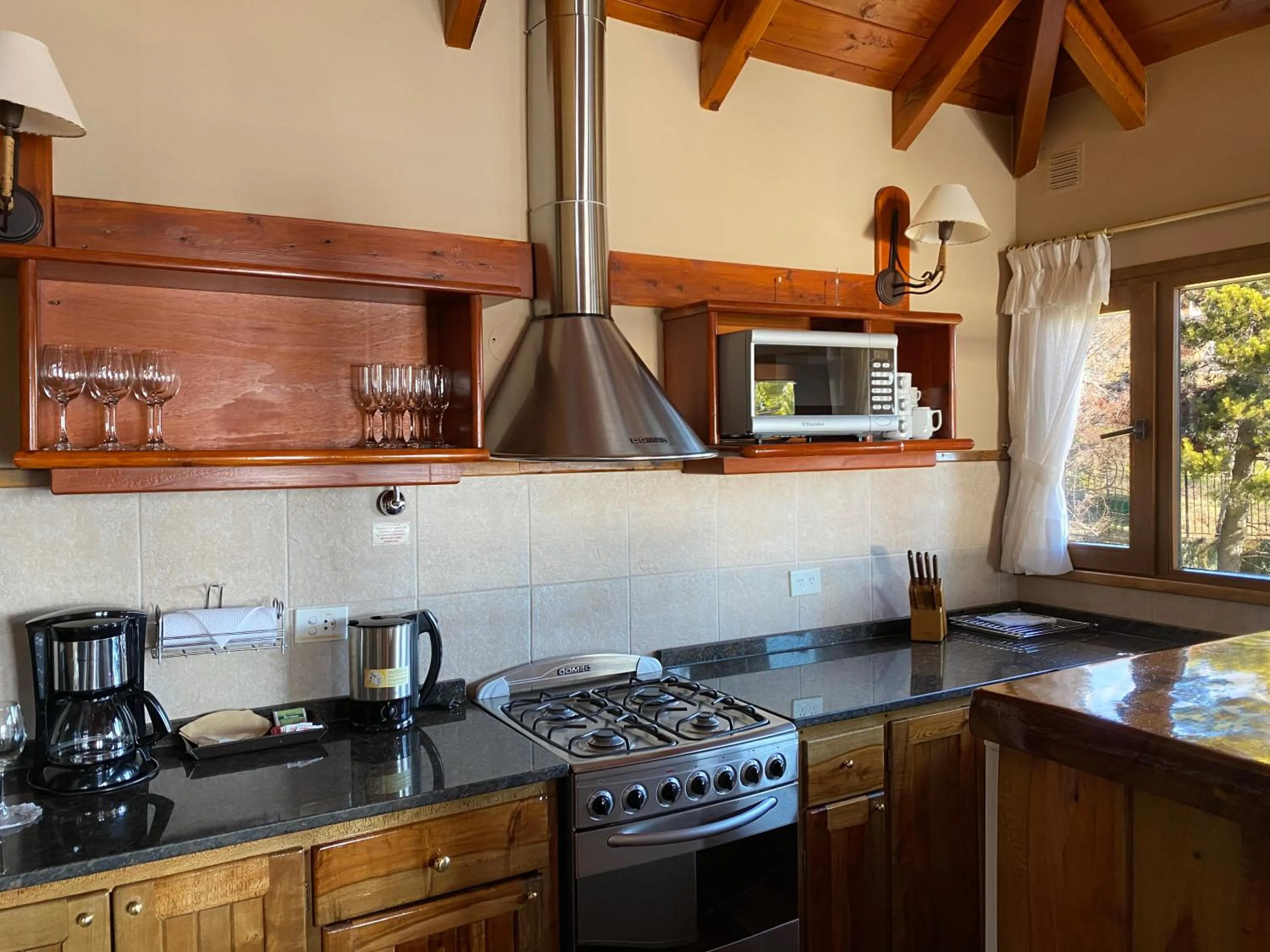 Four Suites Family Apartment with Sauna in Charming Luxury Lodge & Private Spa