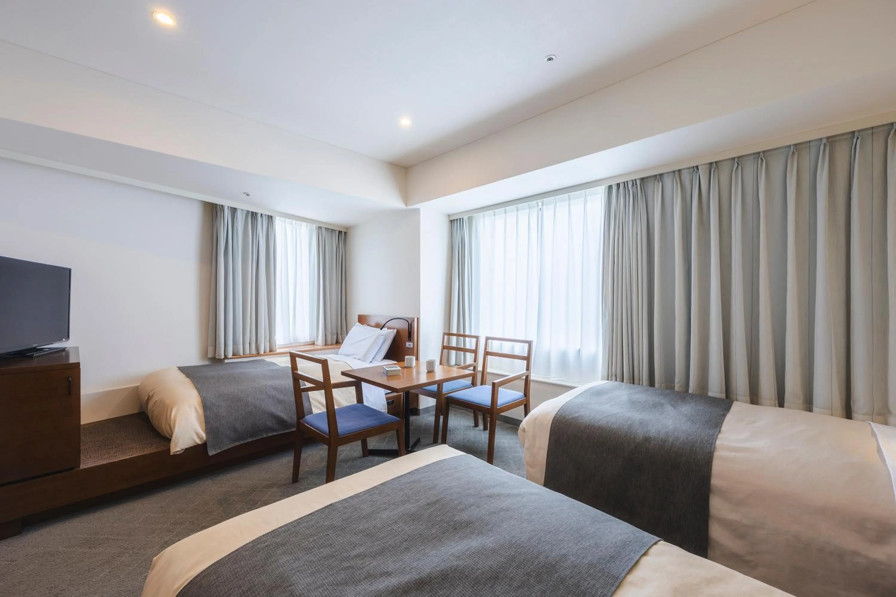 Superior Triple Room on High Floor - Non-Smoking in Tokyo Bay Ariake Washington Hotel