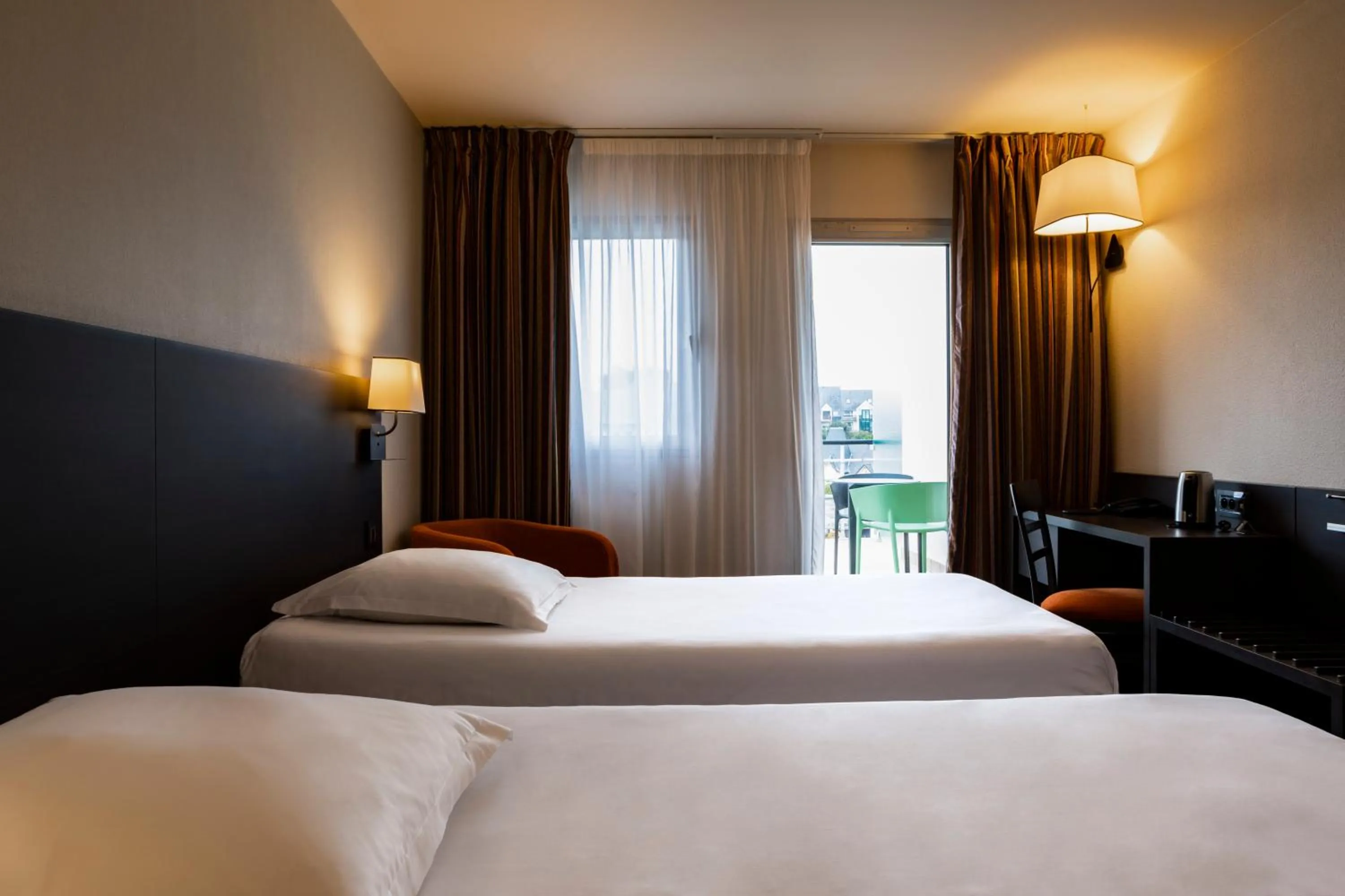 Standard Twin Room in Escale Oceania Pornichet La Baule