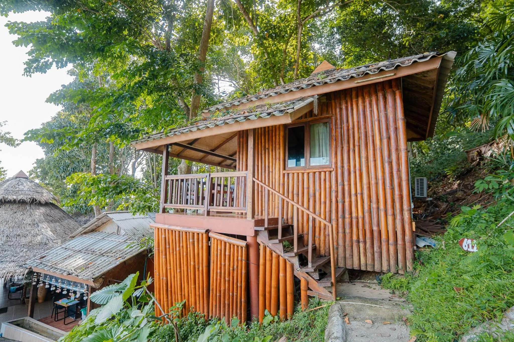 Seaview Superior Bamboo Cottage in Koh Jum Resort