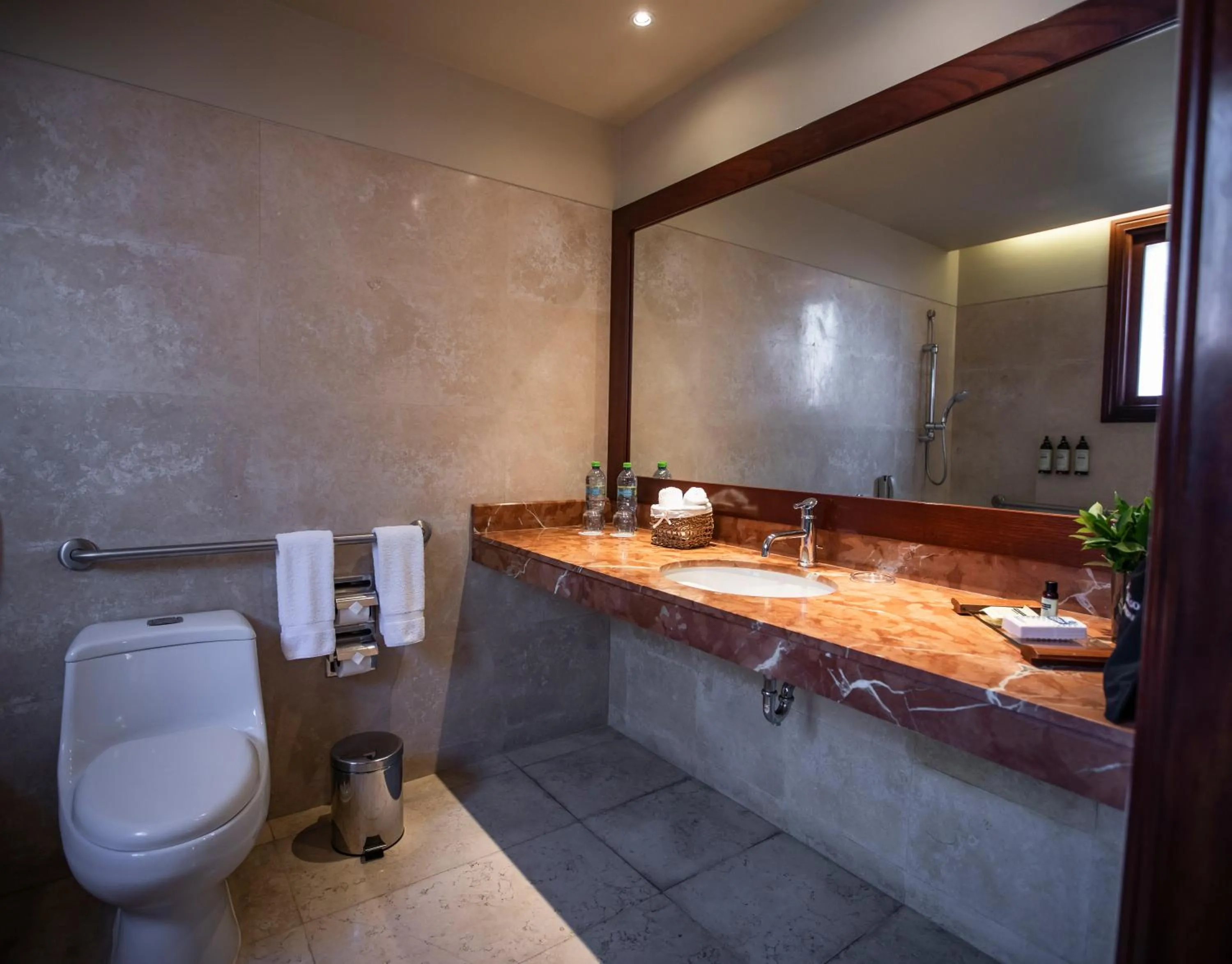 Queen Room with Two Queen Beds - Disability Access in Wyndham Costa del Sol Arequipa