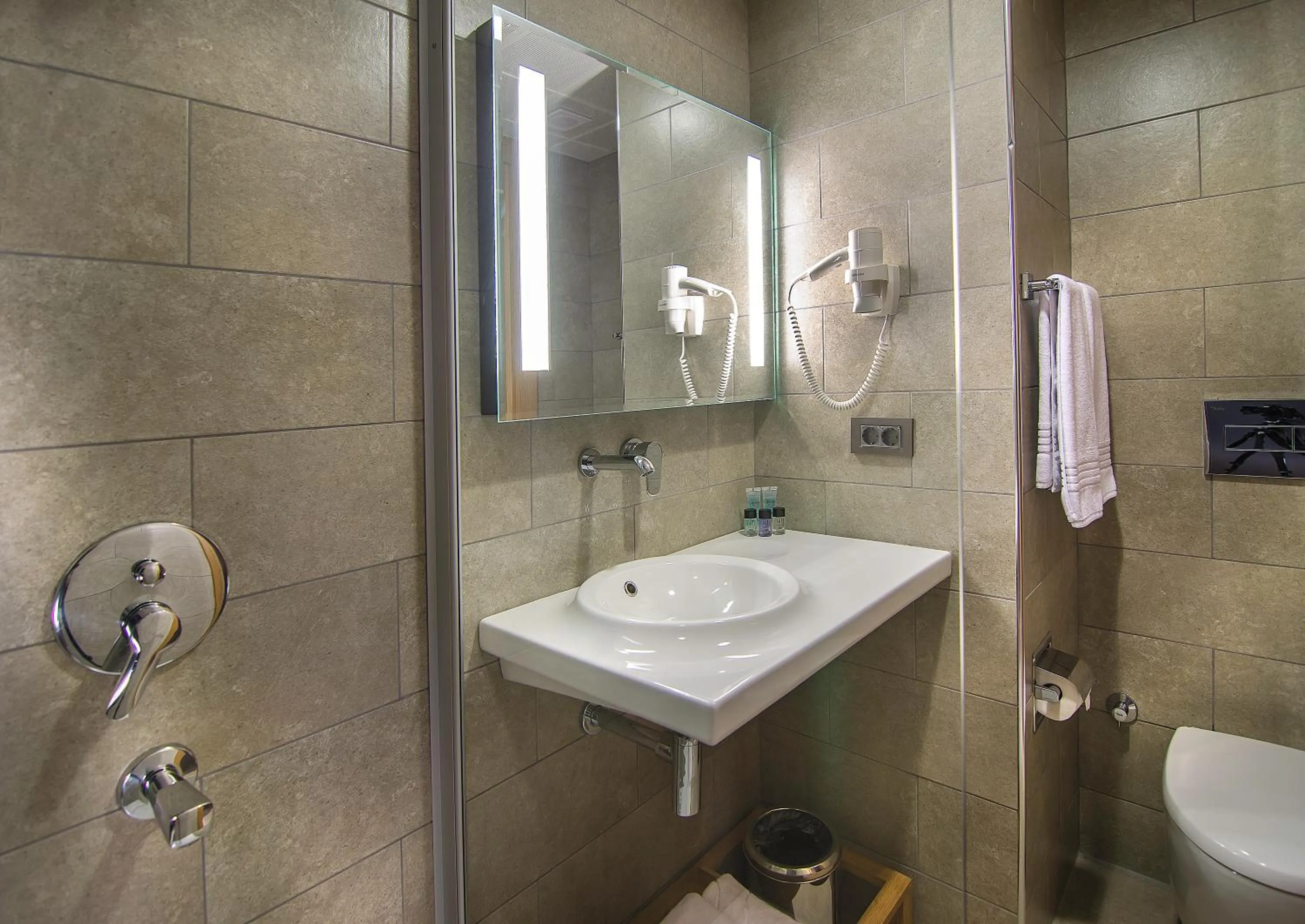 Twin Room with City View - single occupancy in Ilayda Avantgarde Hotel