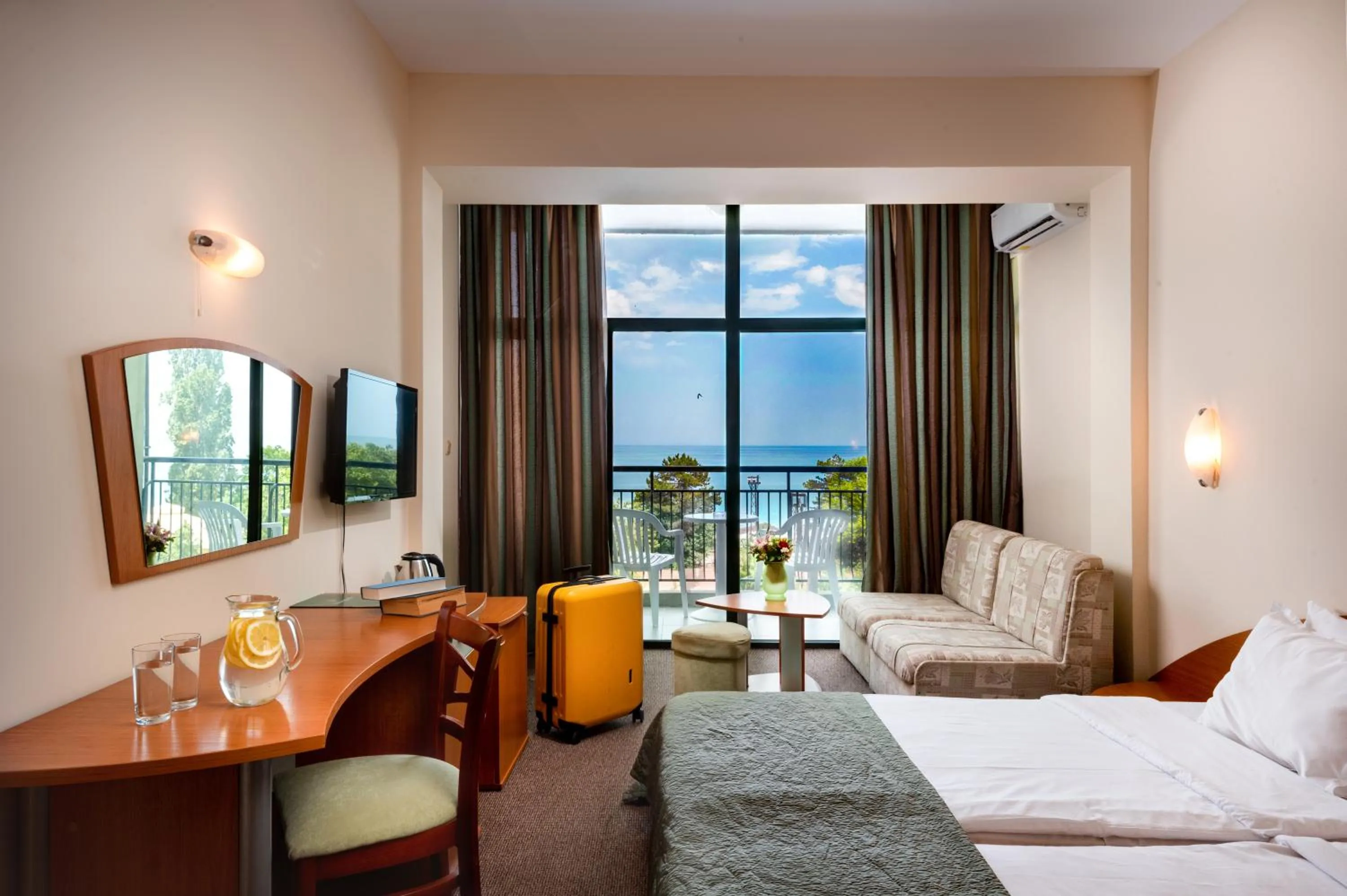 Twin Room with Balcony and Sea View - Free Beach Package in Palm Beach Hotel - All Inclusive with Free beach package & Private Beach