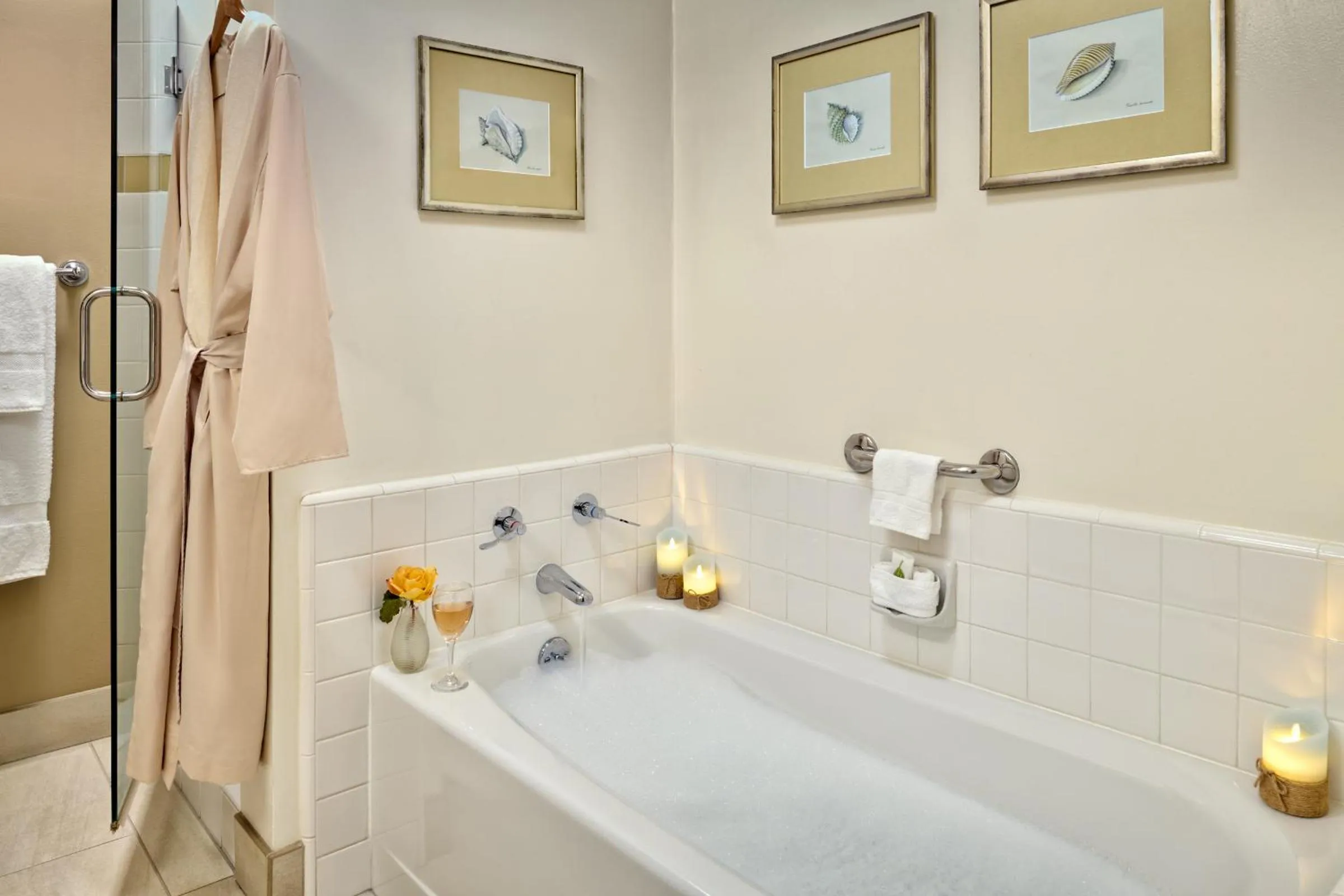 Ocean View Suite in Beach House Half Moon Bay