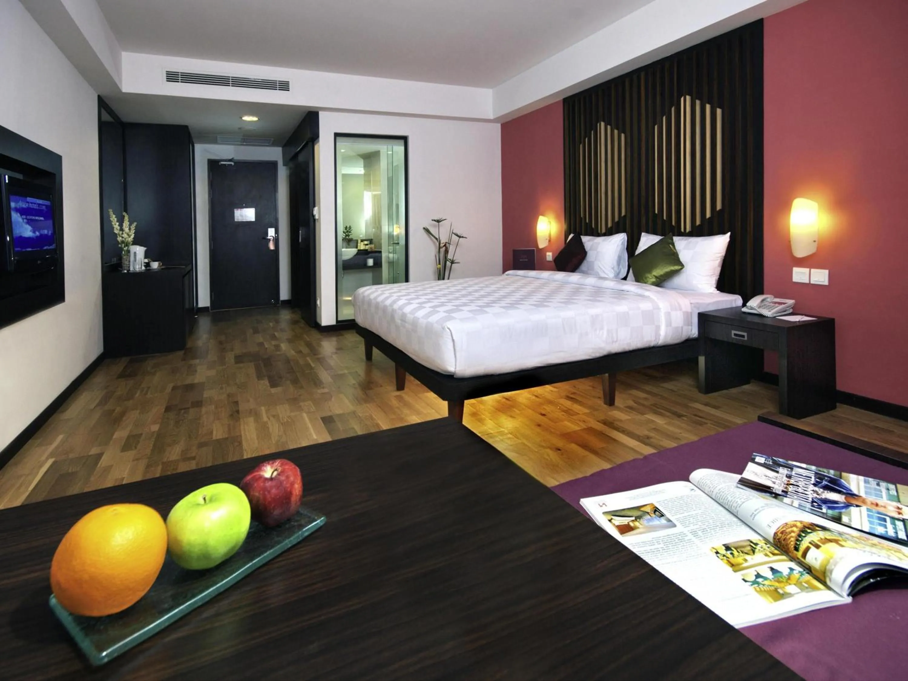 Superior King Room in Mercure Pontianak City Center
