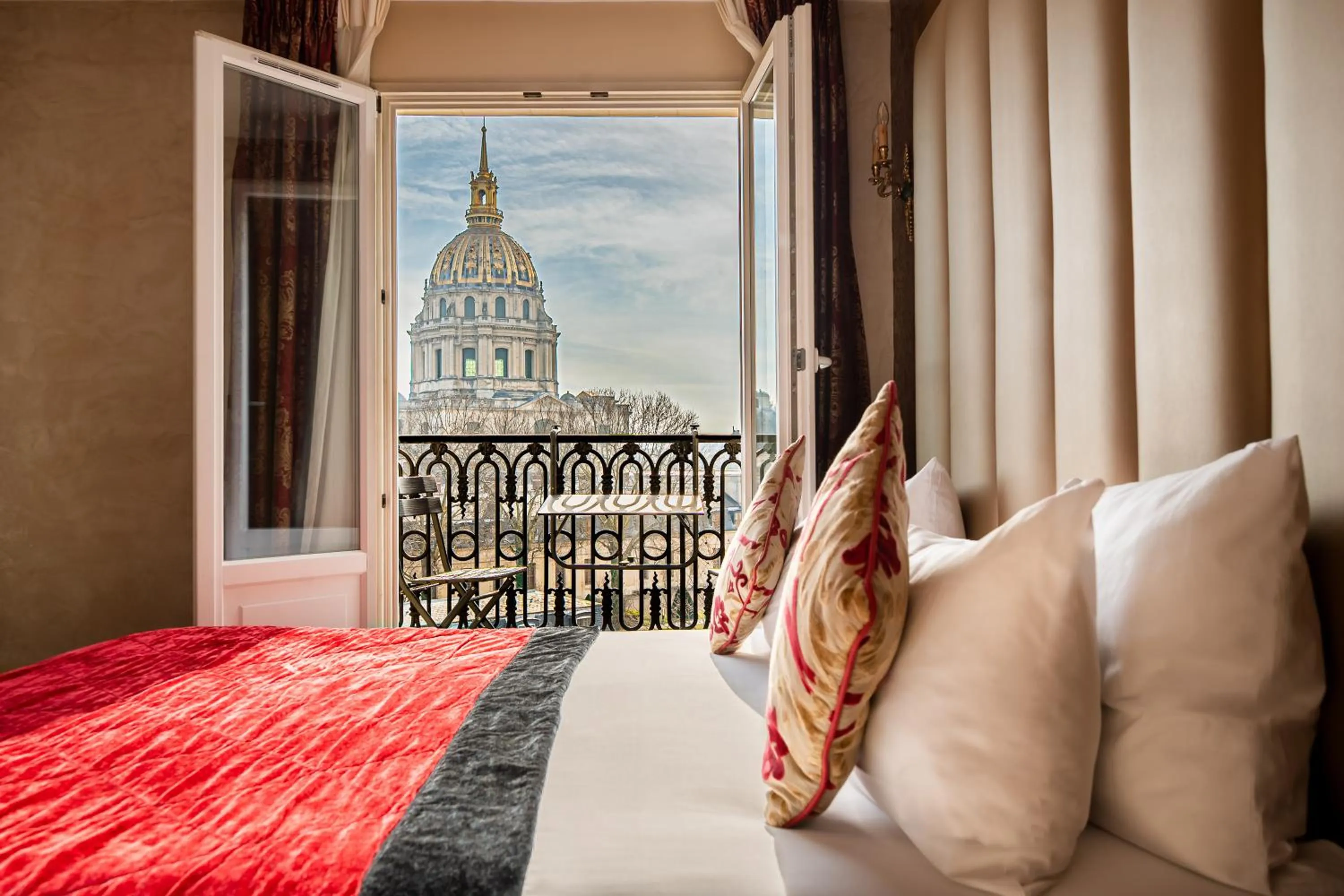 Superior Double Room in Hotel de L'Empereur by Malone