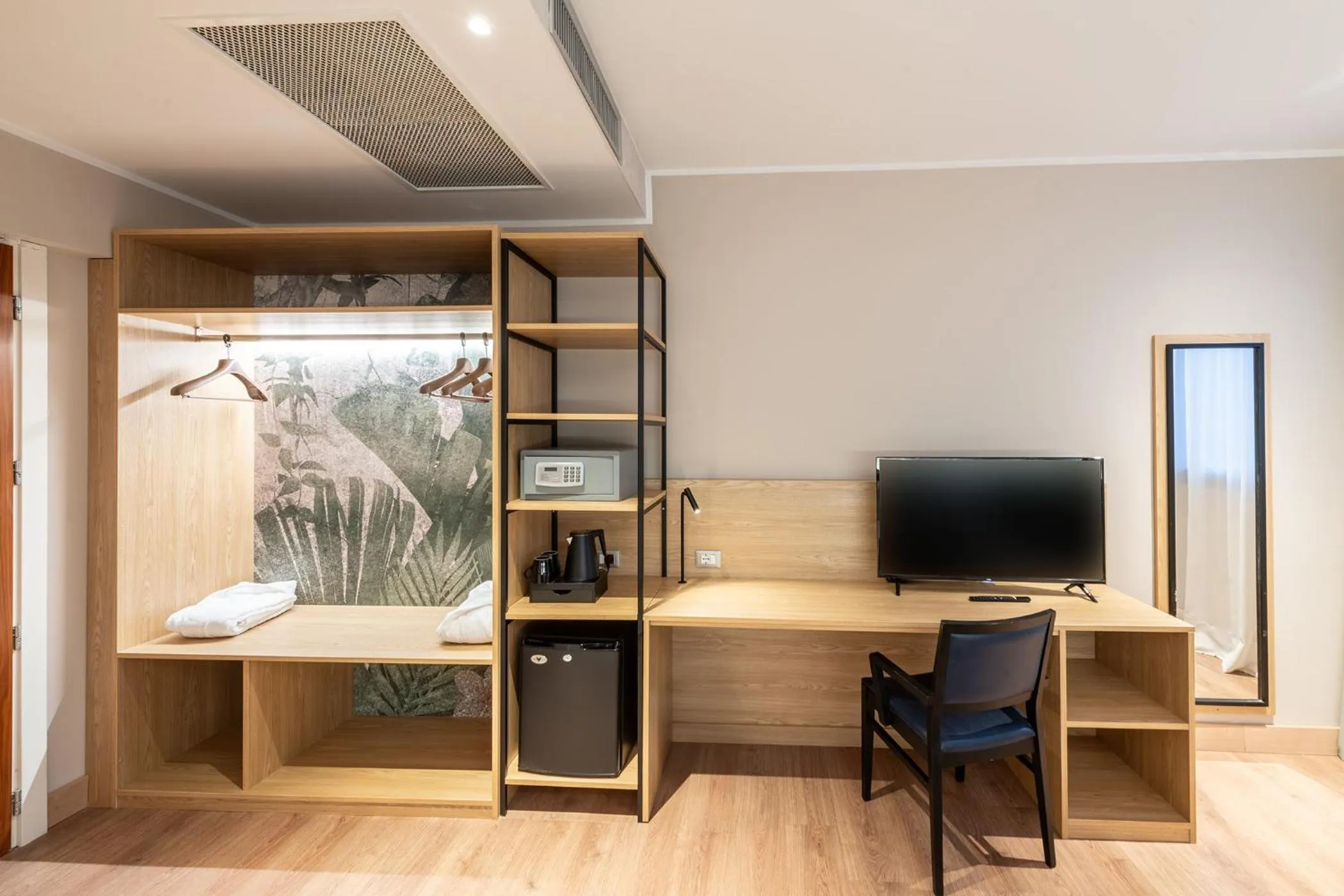 Deluxe Room - single occupancy in Neo Hotel