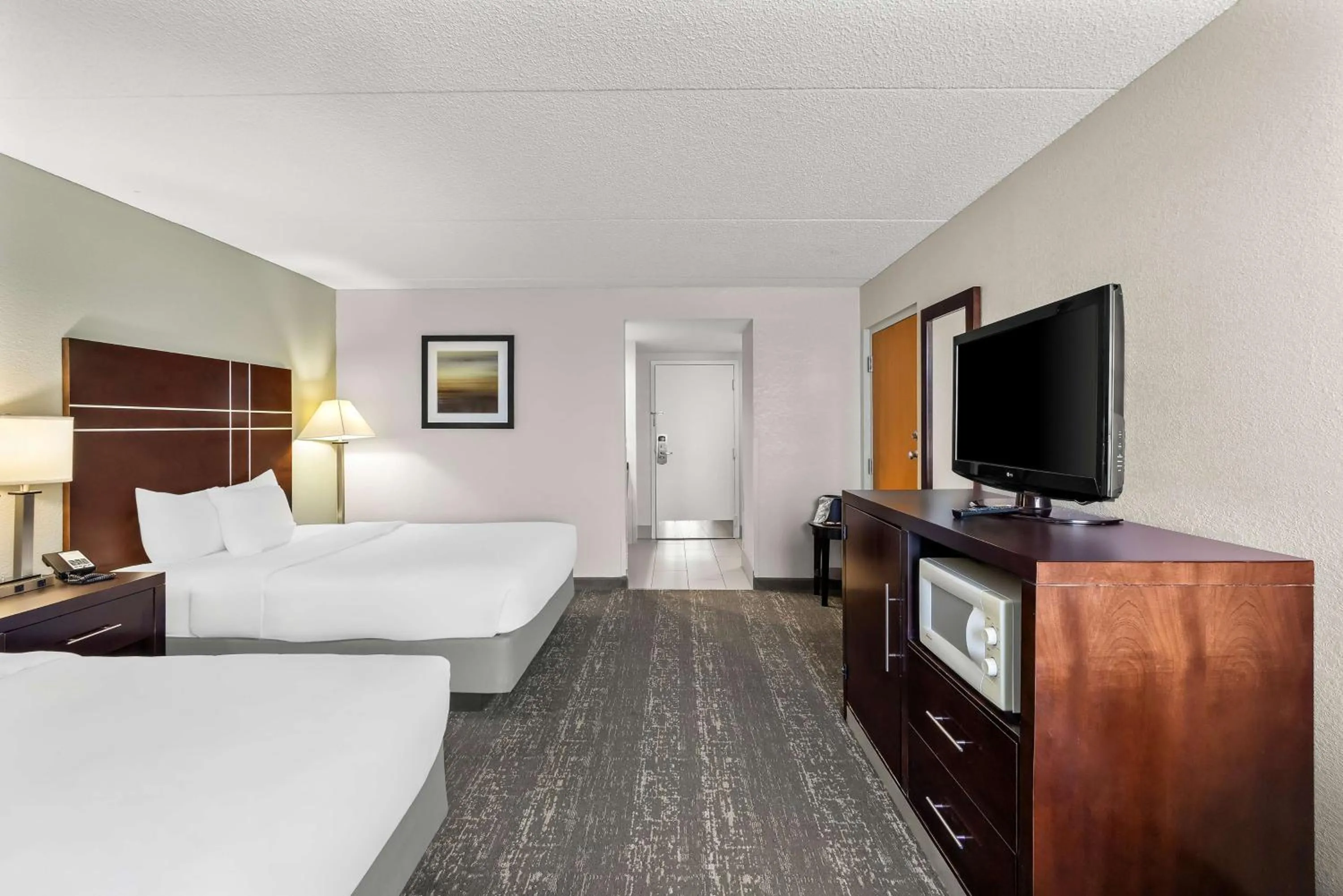 Queen Room with Two Queen Beds - Non-Smoking in Best Western Luxbury Inn Fort Wayne