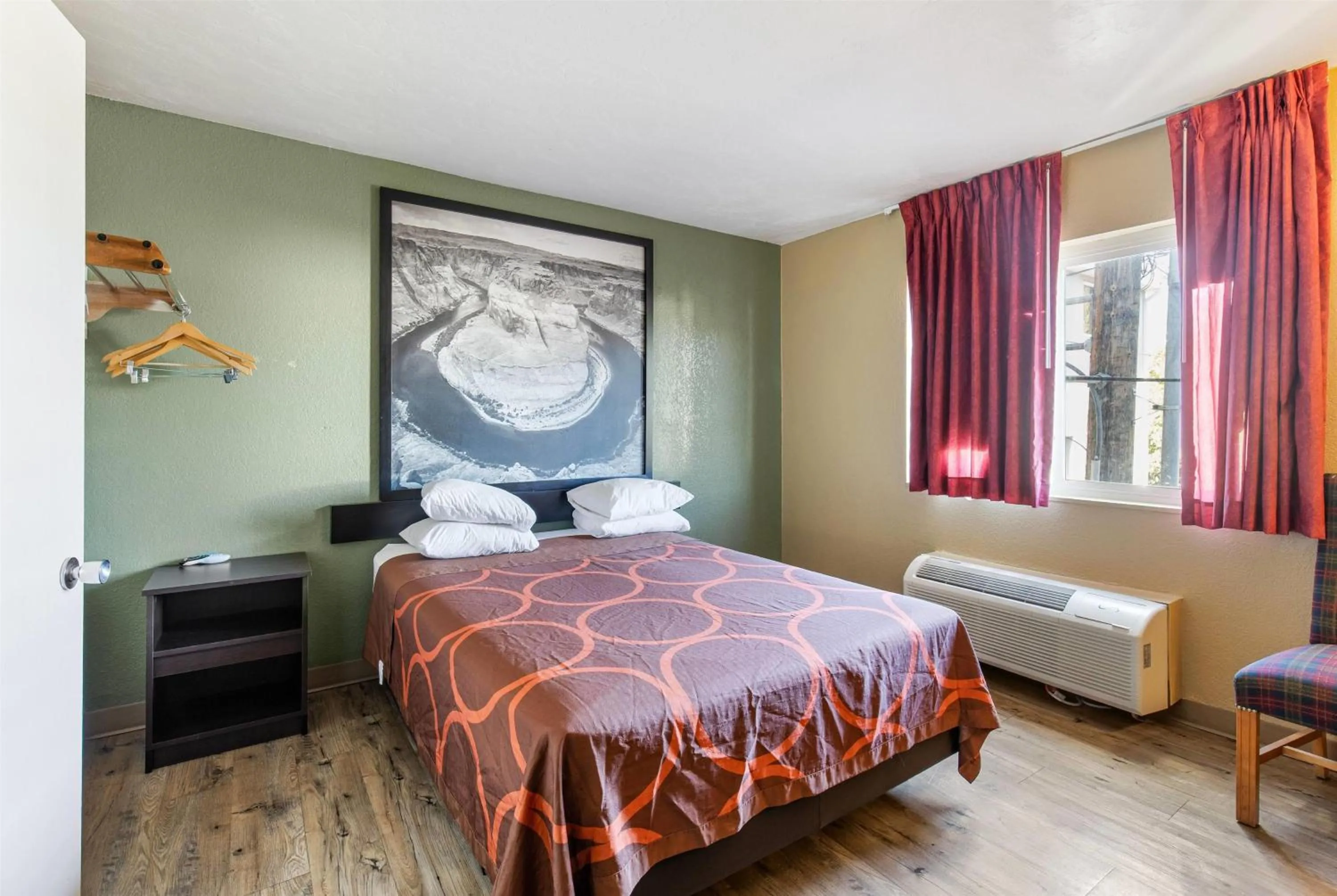 Deluxe Queen Suite with Three Queen Beds - Non-Smoking in Super 8 by Wyndham St. George UT