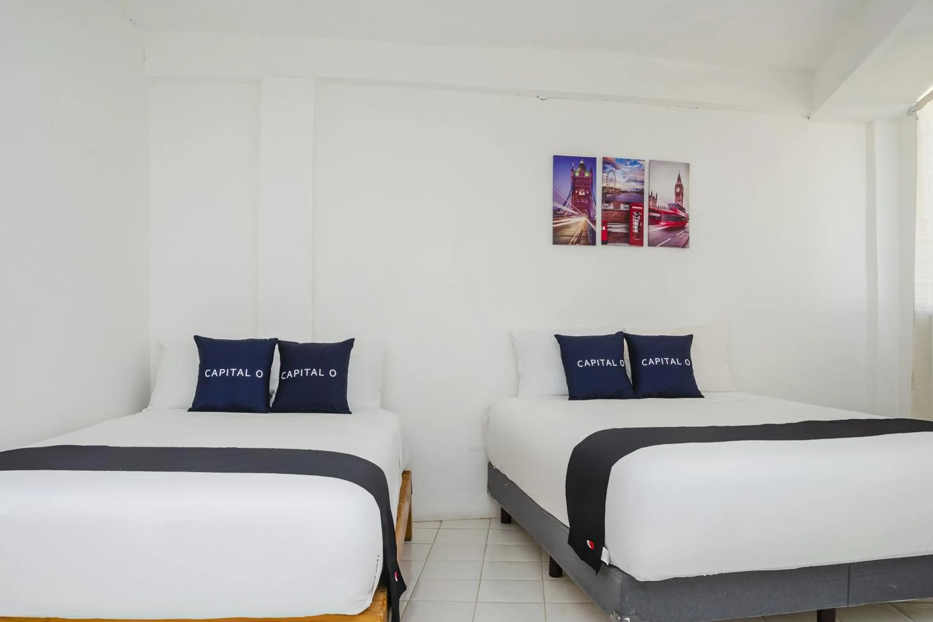 Standard Three beds in Capital O Hotel Dos Mares, Cabo San Lucas